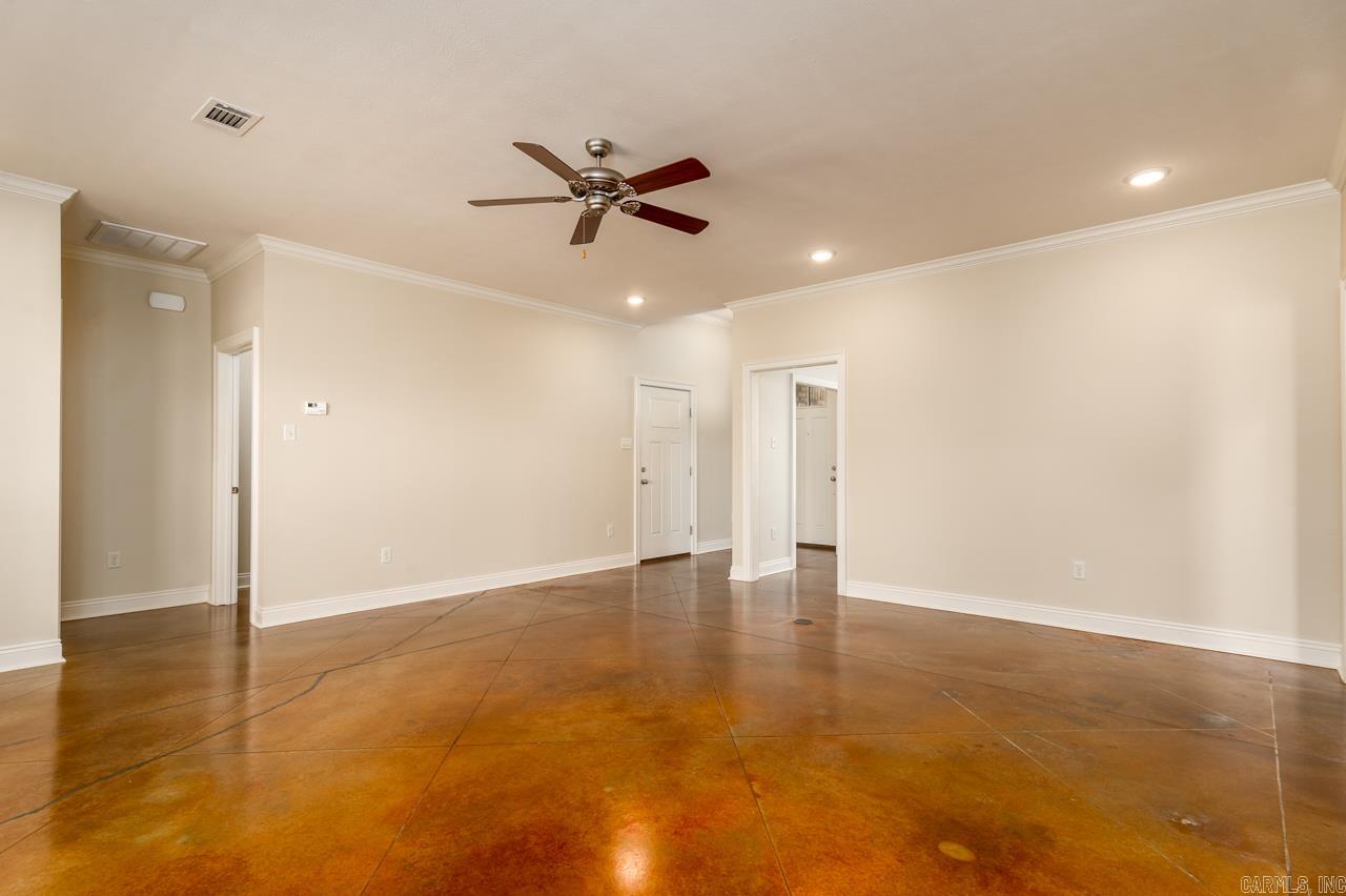 2535 EIGHTEEN  Conway, AR