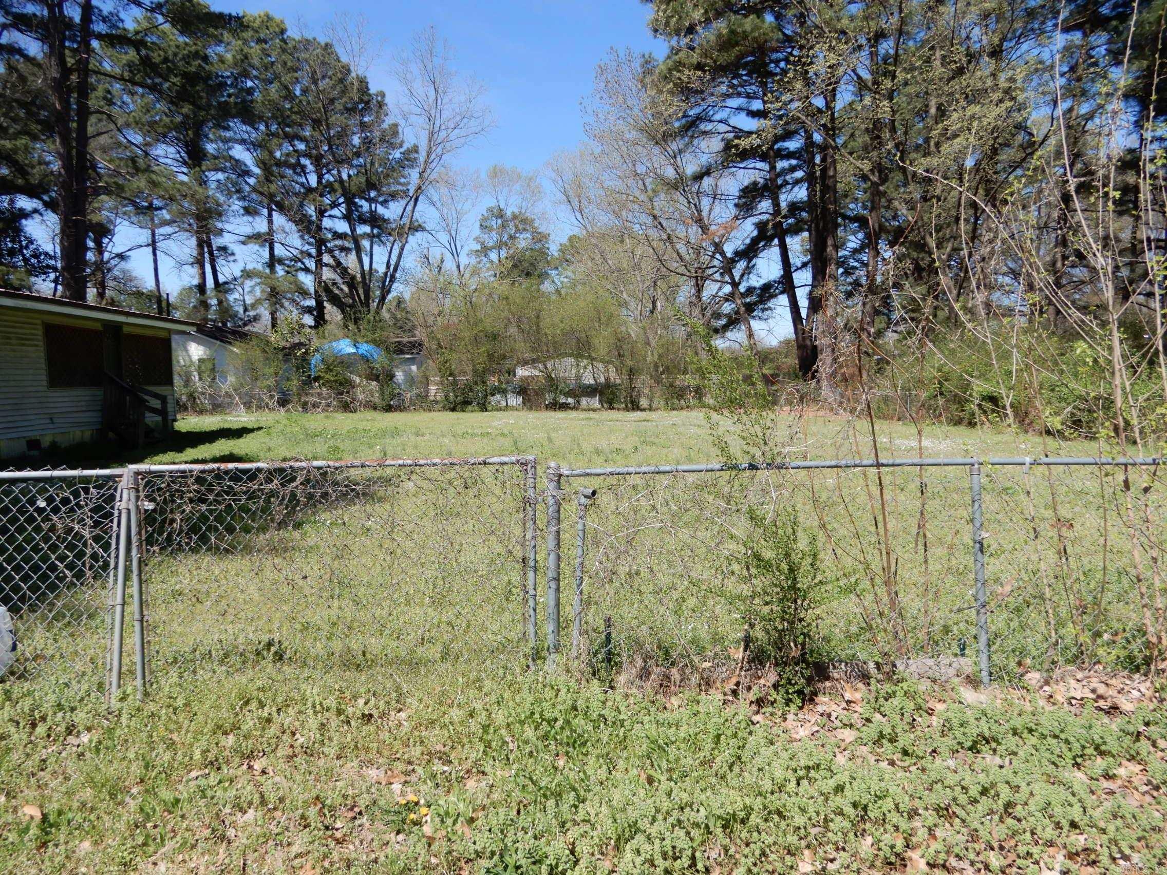 901 West  Kensett, AR