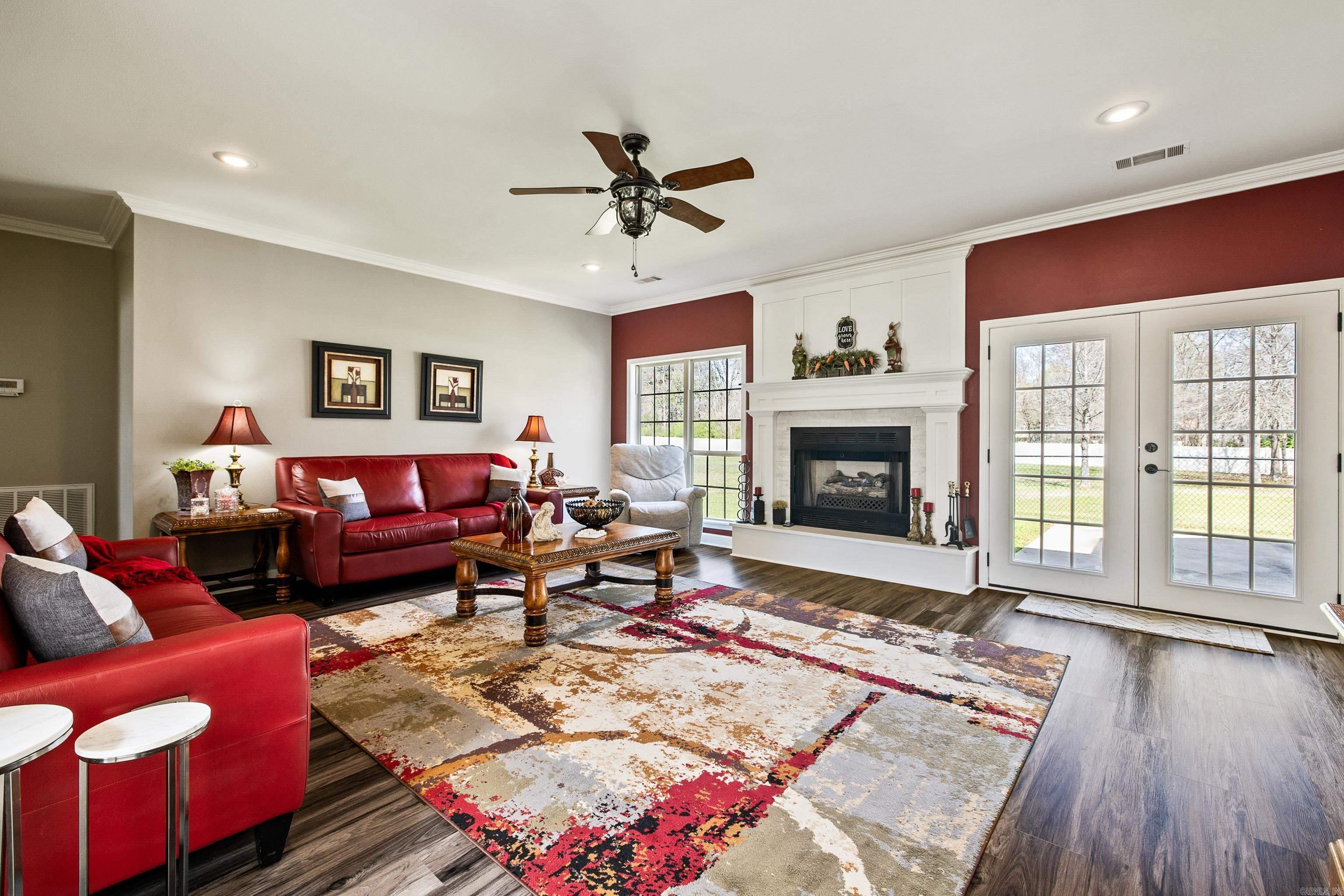 758 Quartz  Benton, AR