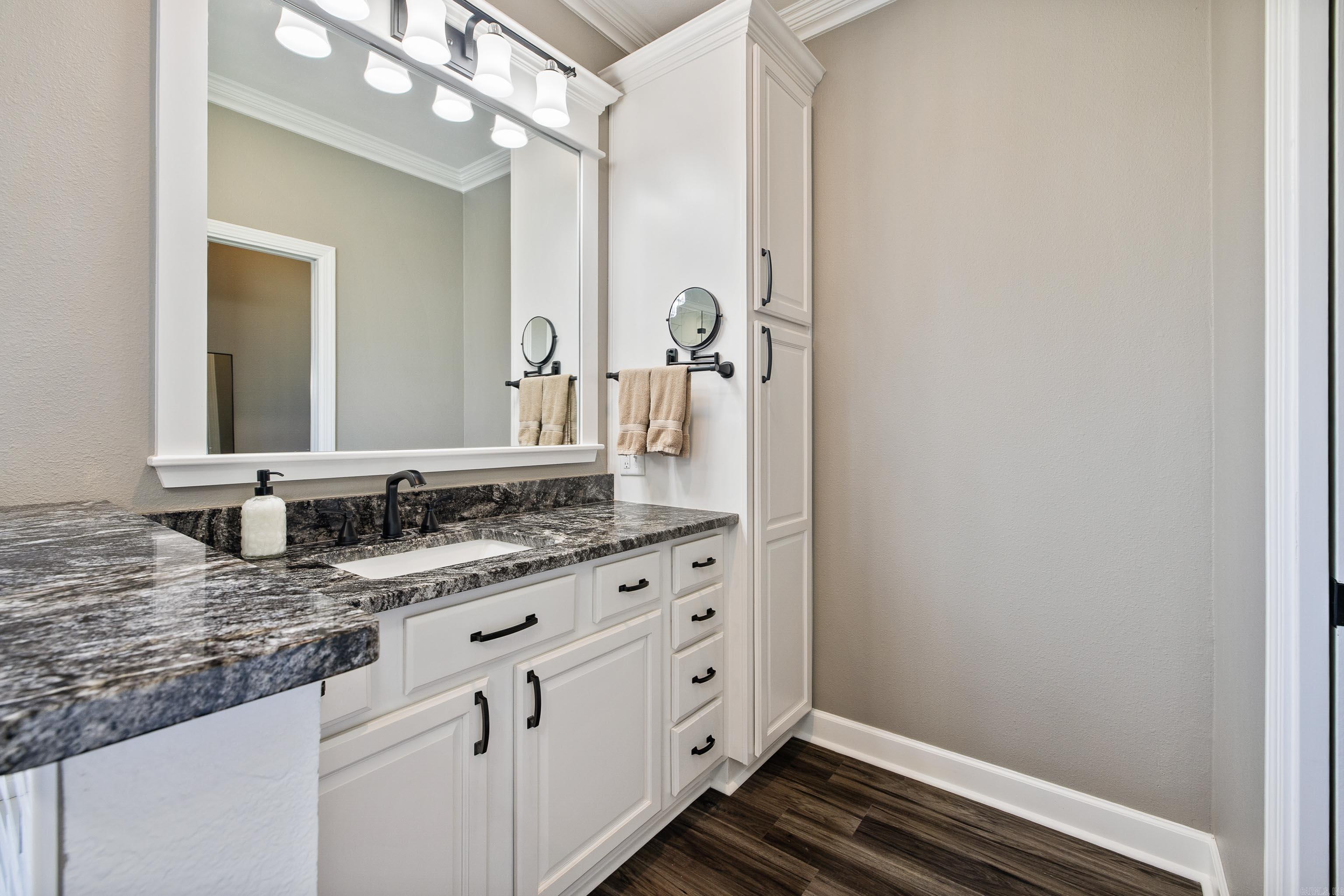 758 Quartz  Benton, AR