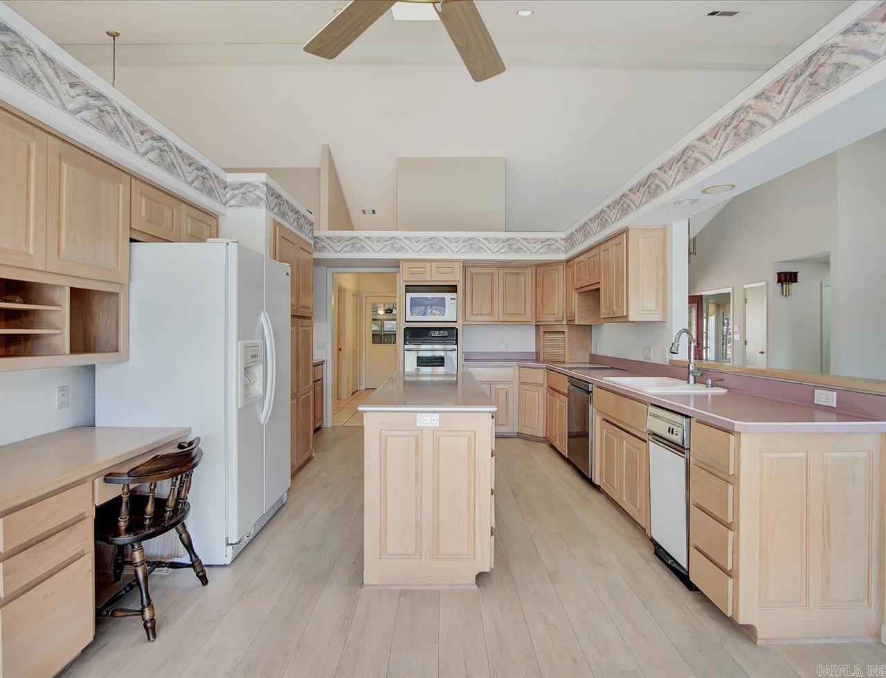 10 Adaja  Hot Springs Village, AR