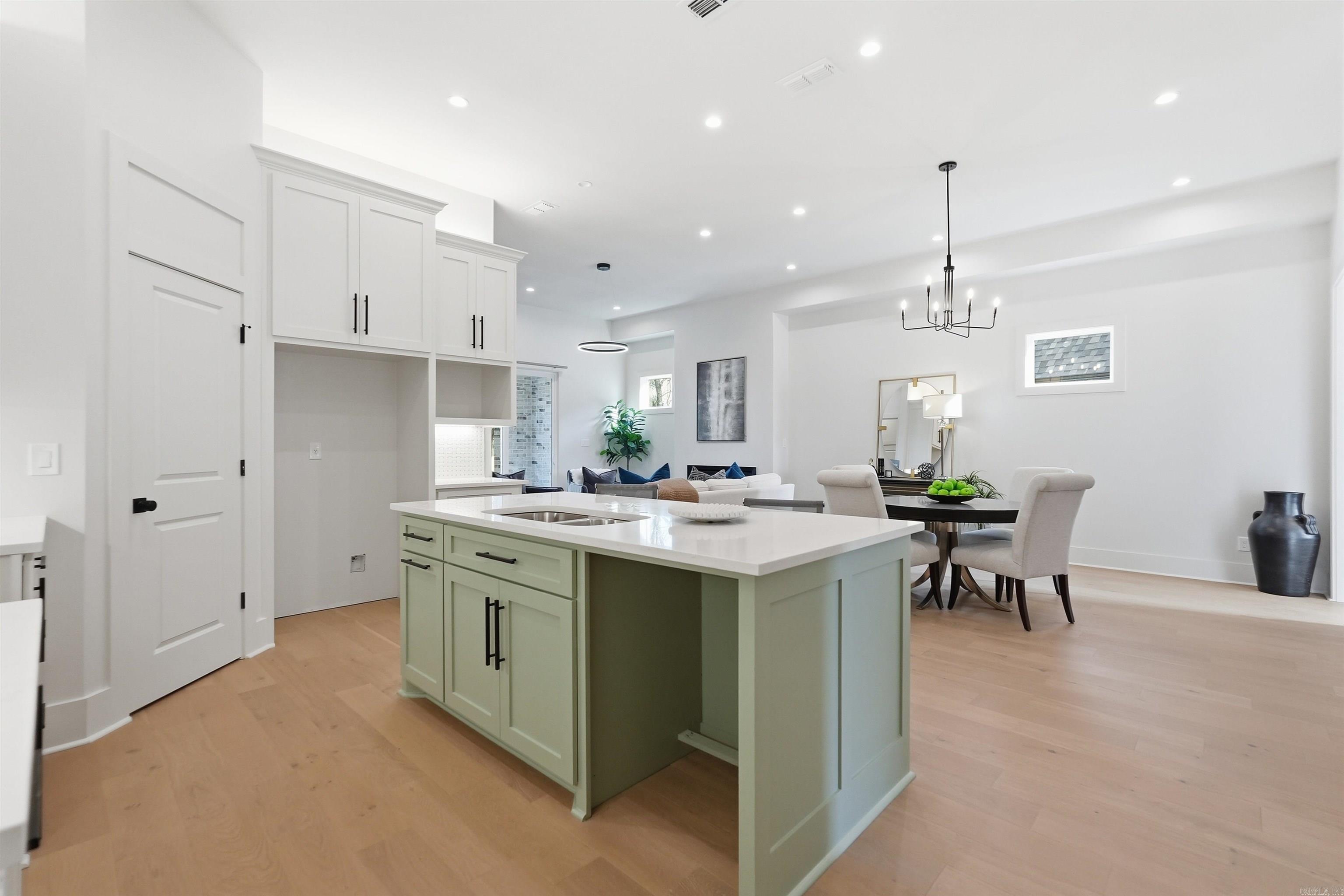 107 Mergeron  Little Rock, AR