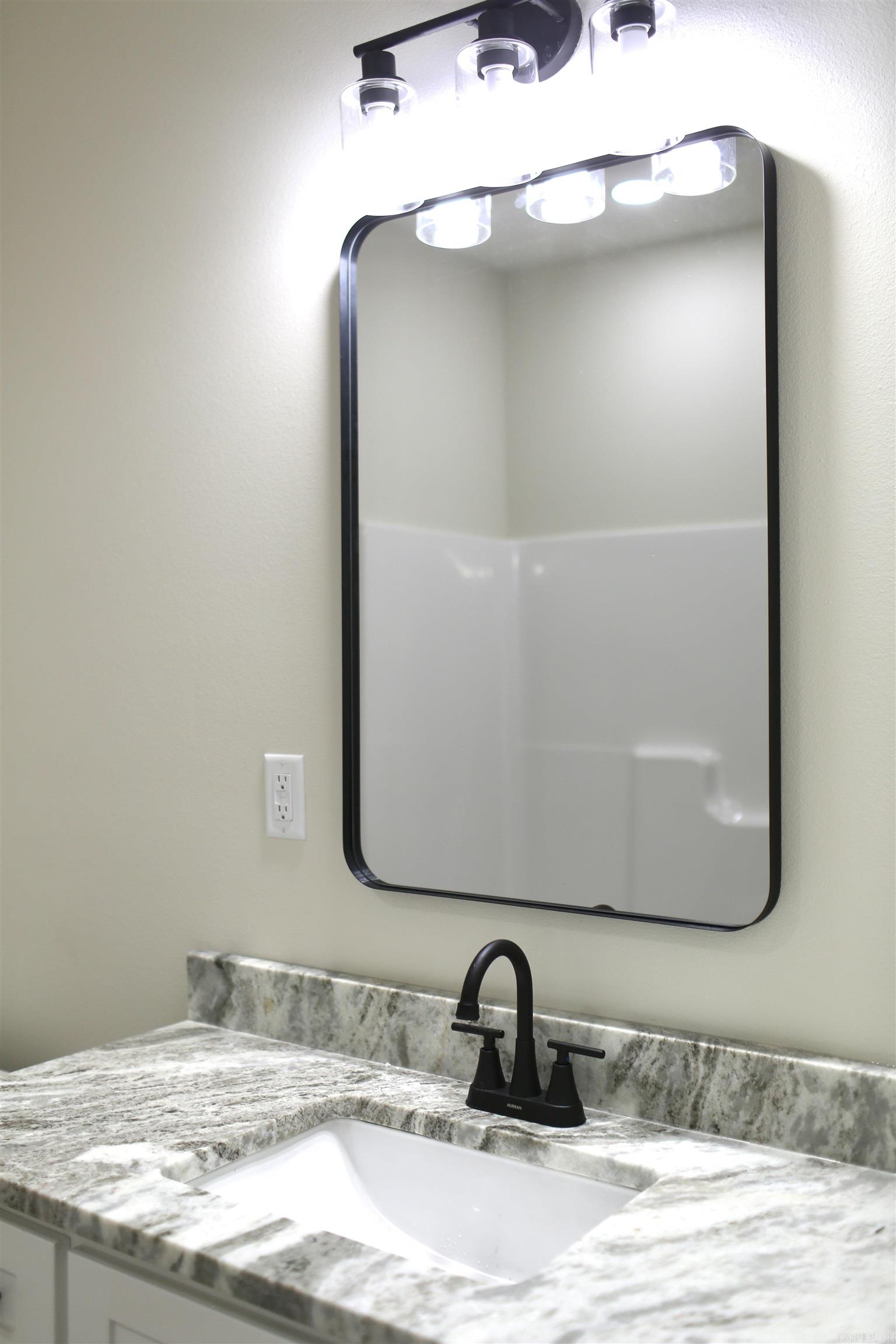 1123 E Carmichael  Cabot, AR