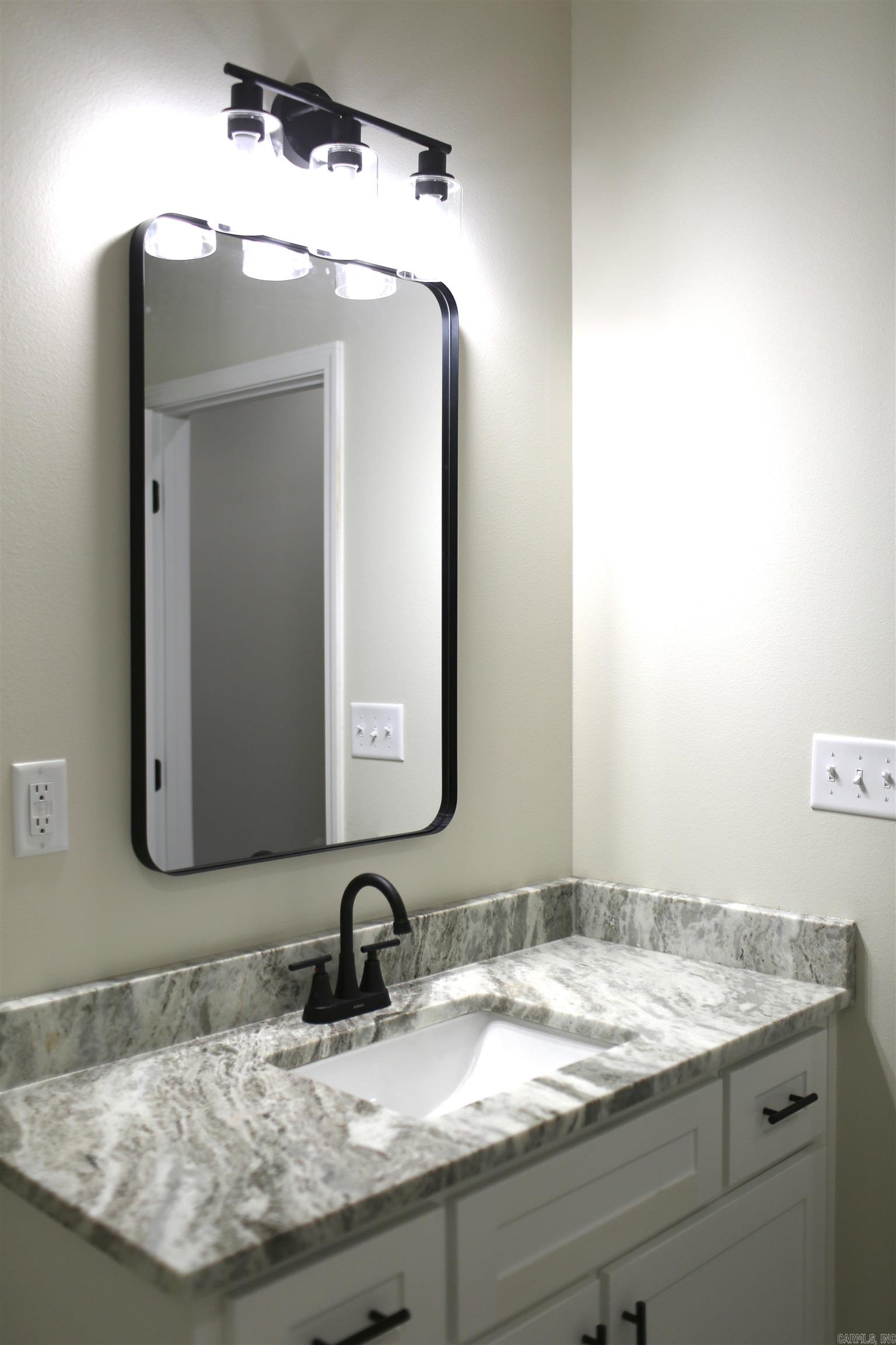 1123 E Carmichael  Cabot, AR