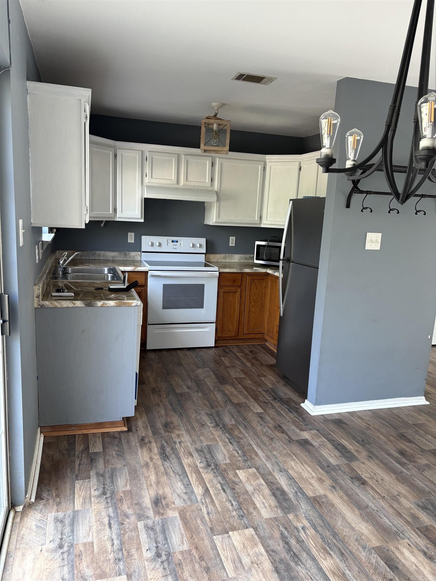 715 Fernwood  Benton, AR