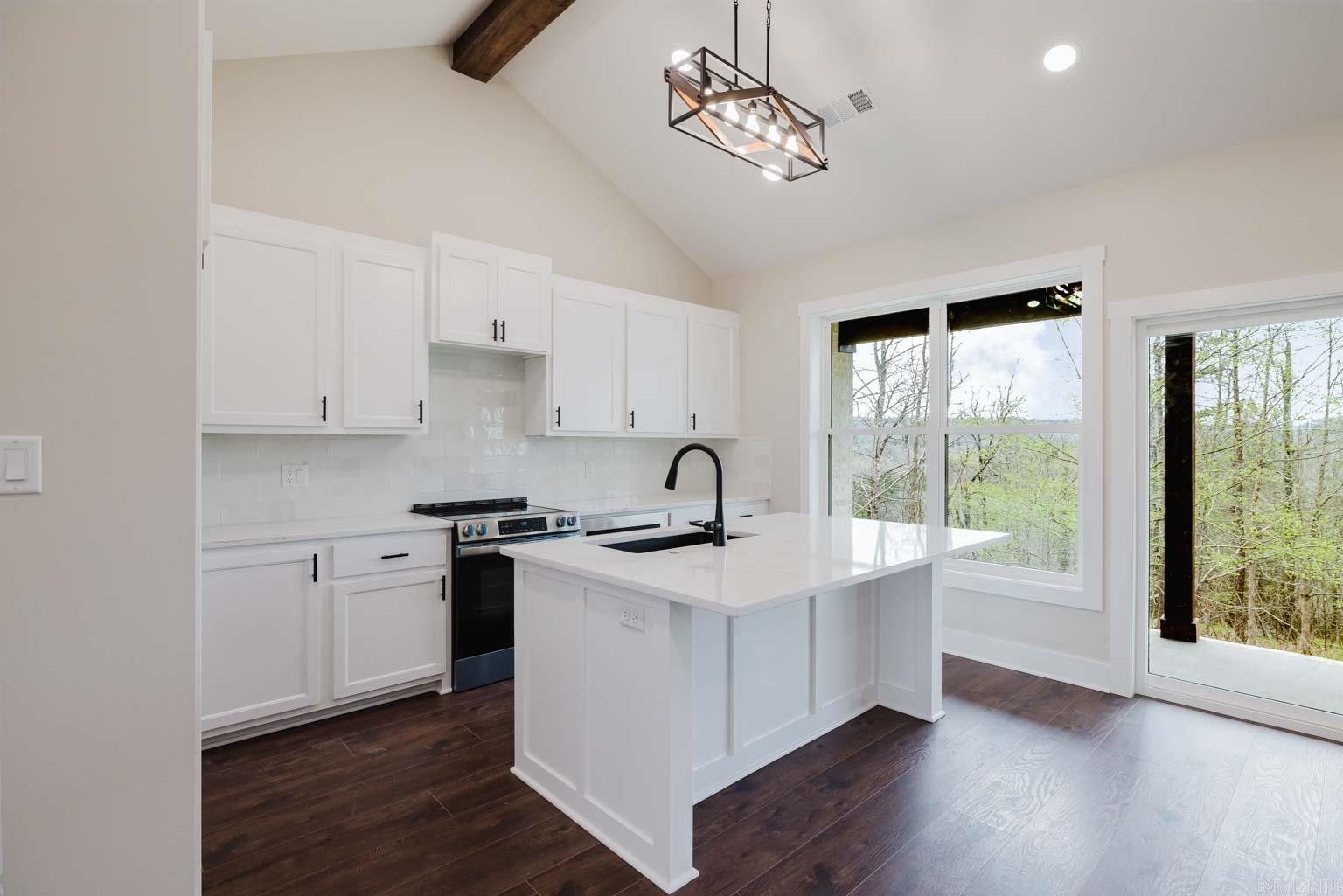 123 MURRAY HILL PLACE Hot Springs, AR 71913