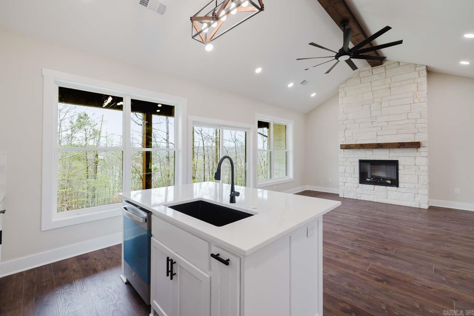 123 MURRAY HILL PLACE Hot Springs, AR 71913