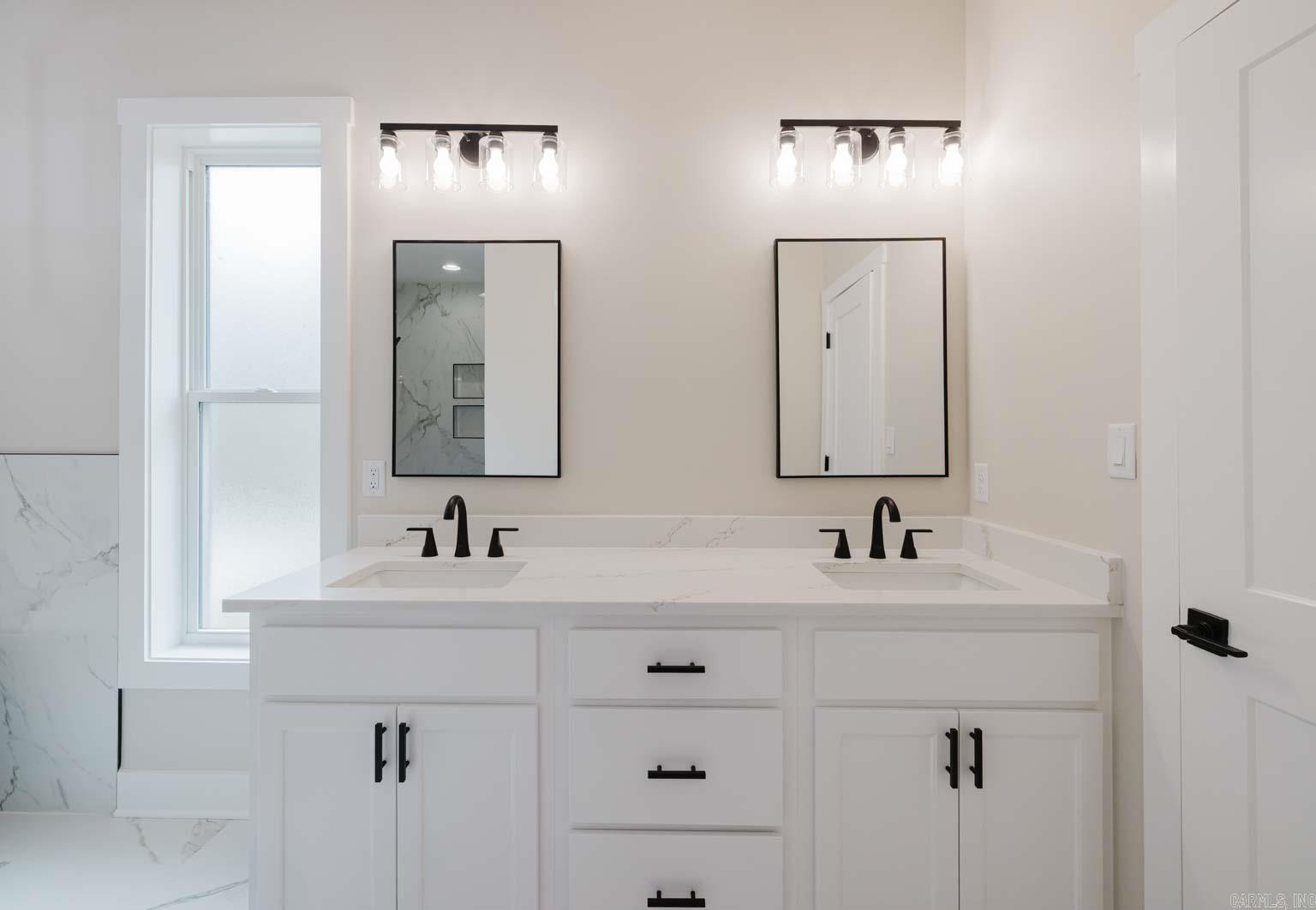 123 MURRAY HILL PLACE Hot Springs, AR 71913