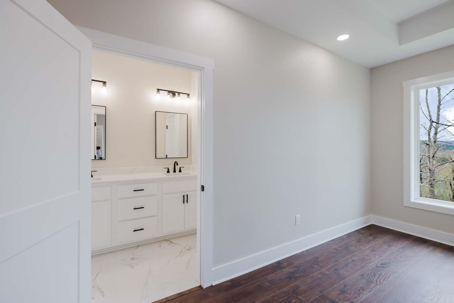 123 MURRAY HILL PLACE Hot Springs, AR 71913