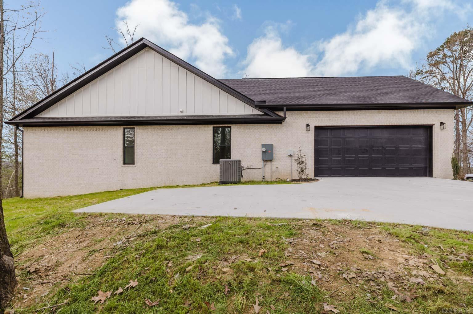 123 MURRAY HILL PLACE Hot Springs, AR 71913