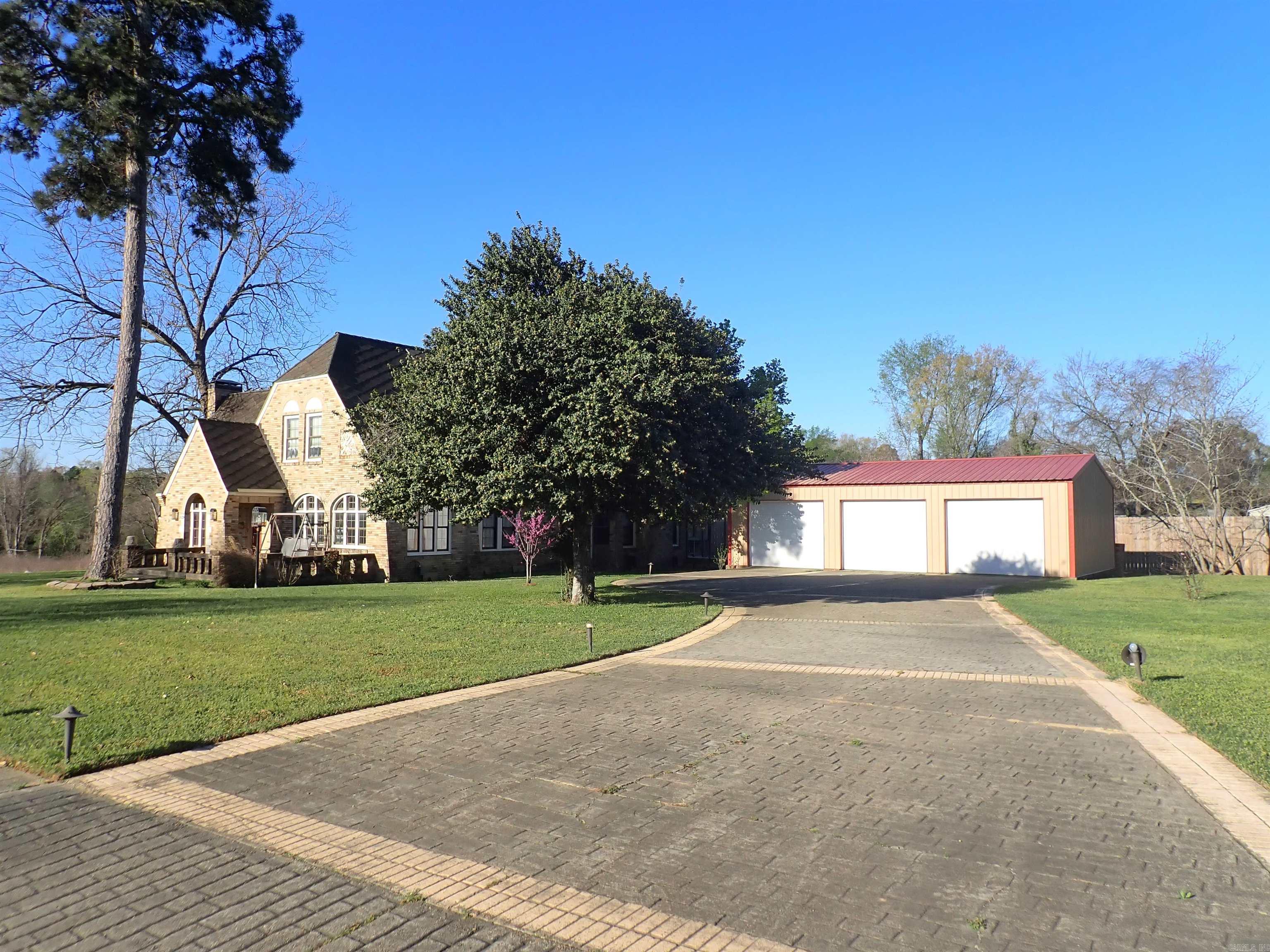 529 S 9th  Arkadelphia, AR