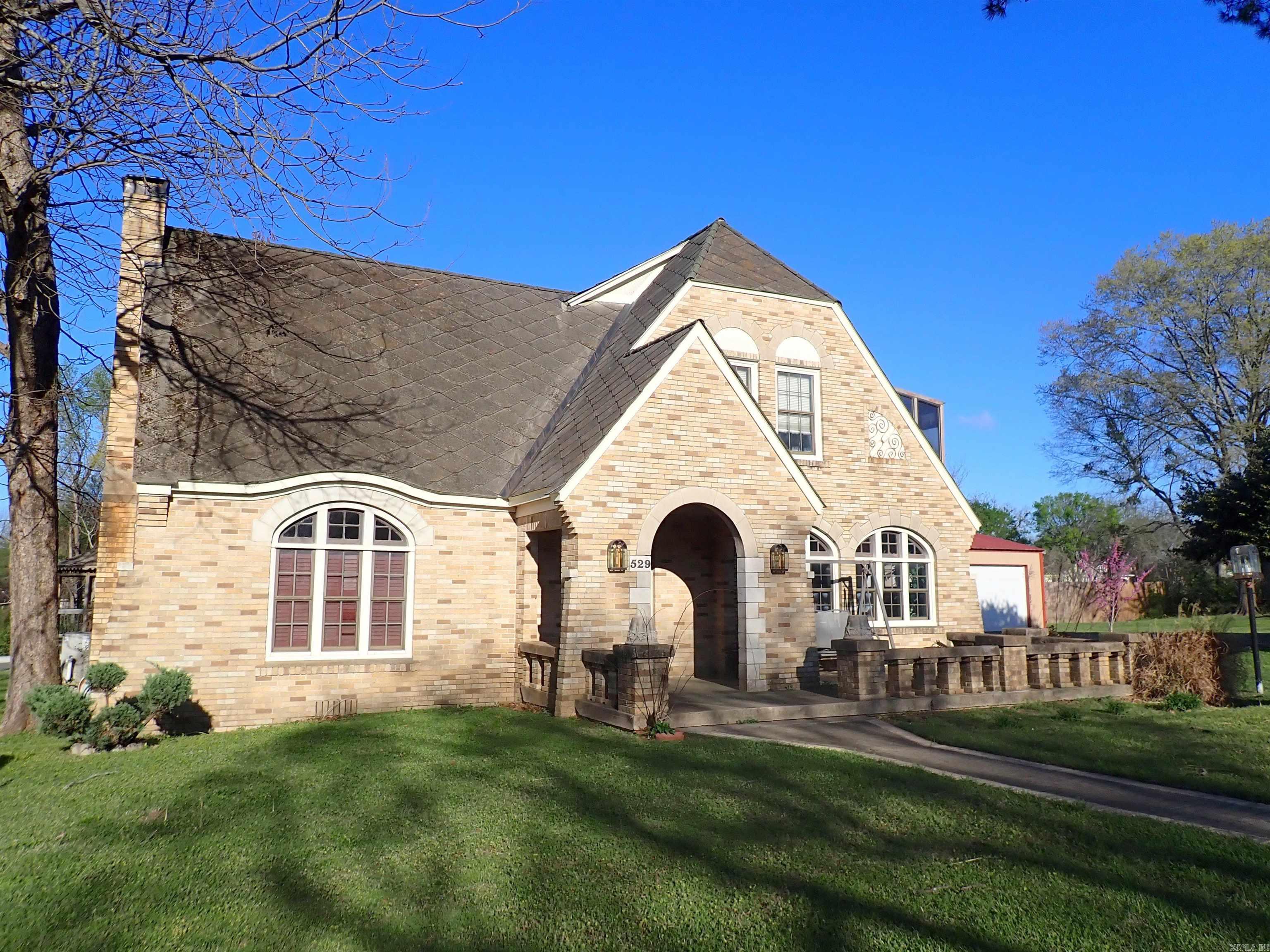 529 S 9th Street Arkadelphia, AR 71923-5309