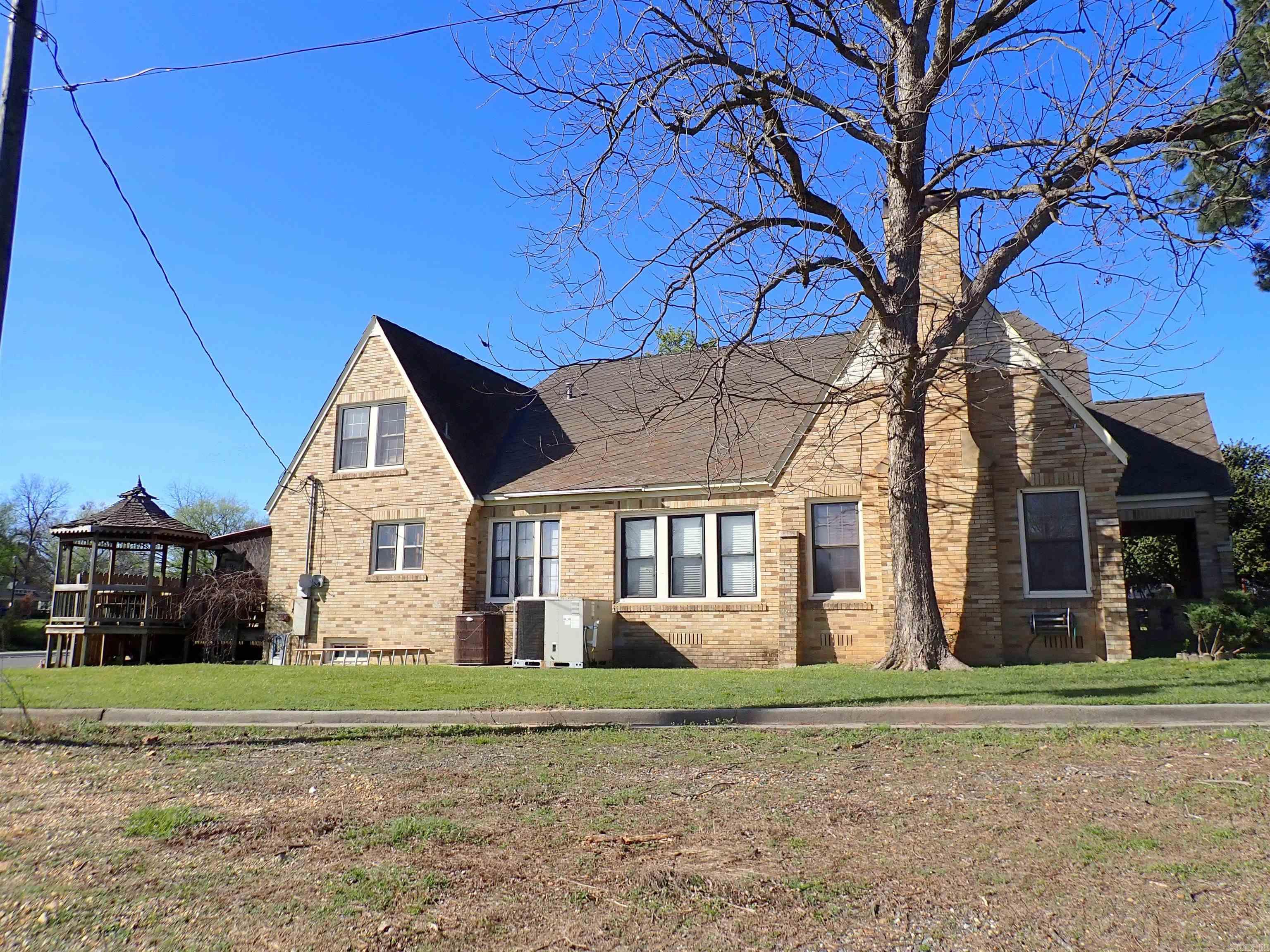 529 S 9th Street Arkadelphia, AR 71923-5309