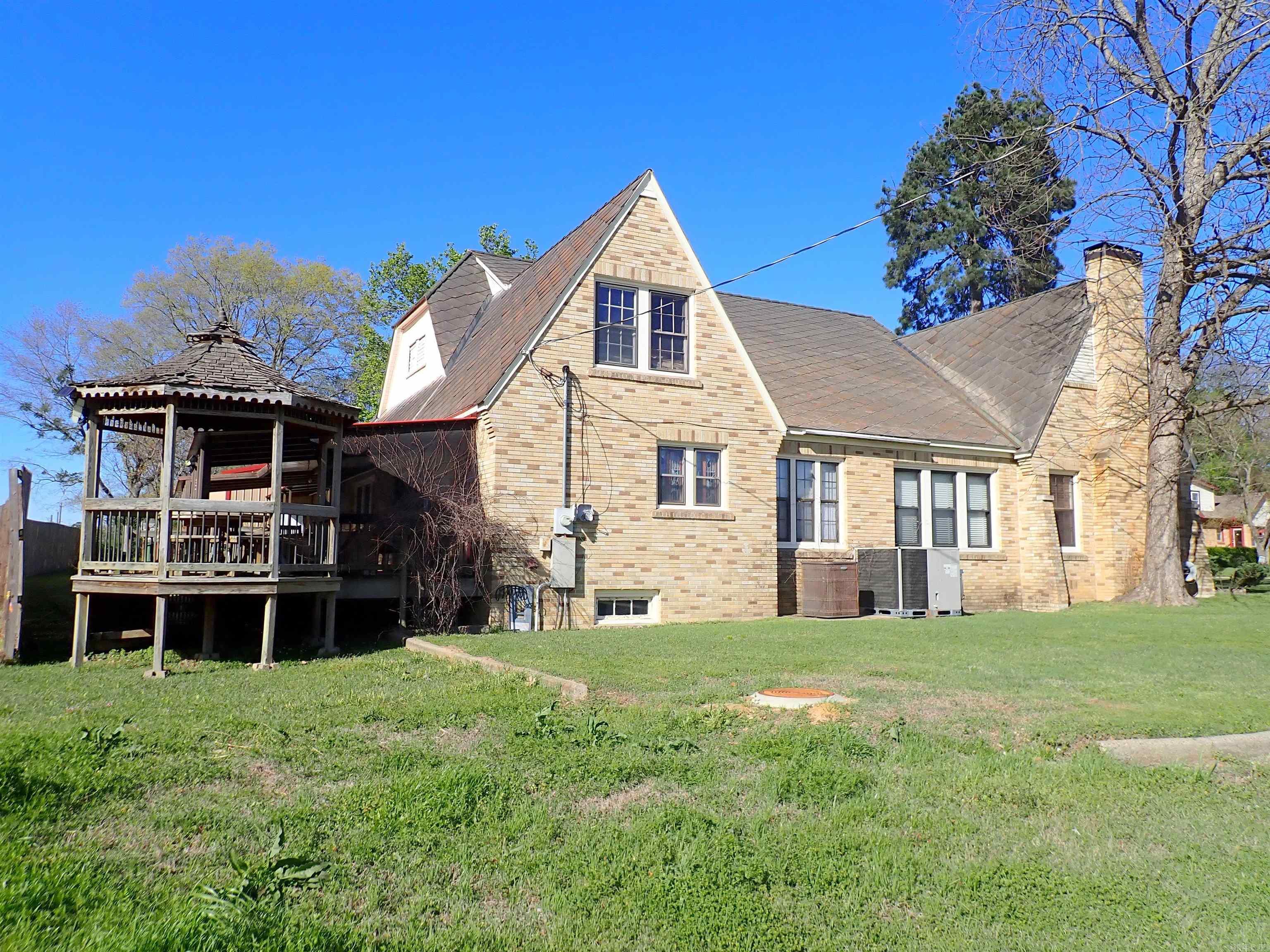 529 S 9th Street Arkadelphia, AR 71923-5309