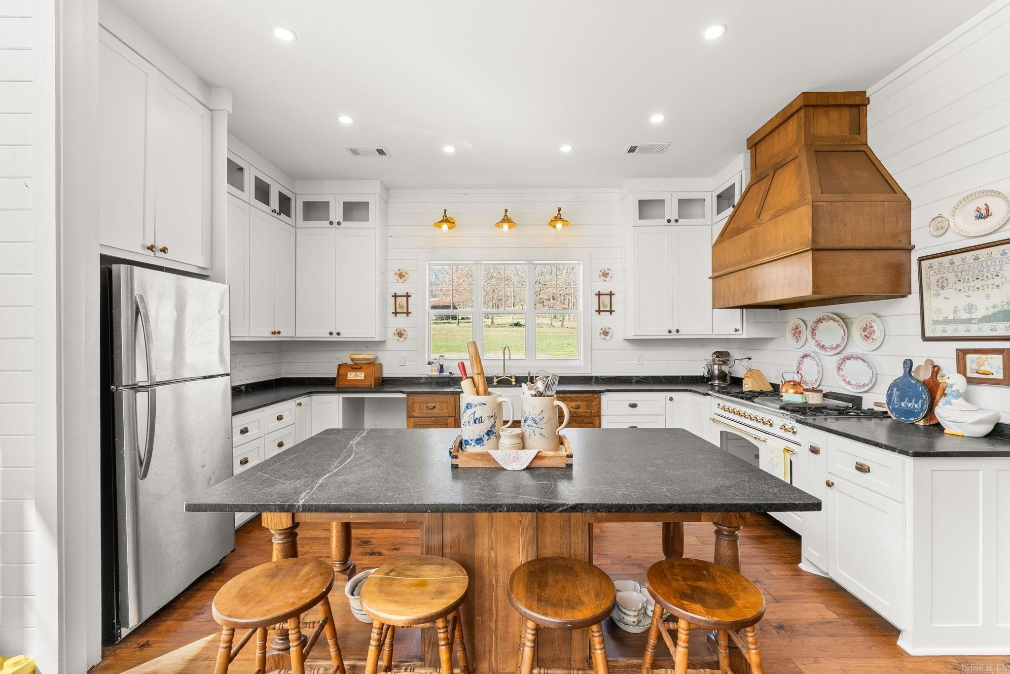 188 Goshen Valley  Mayflower, AR