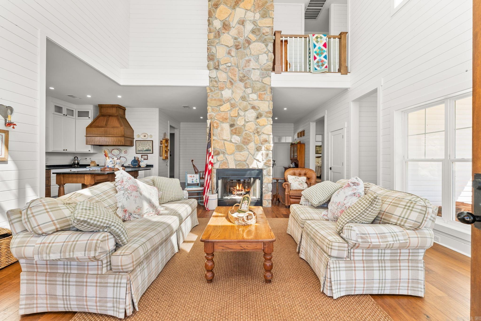 188 Goshen Valley  Mayflower, AR