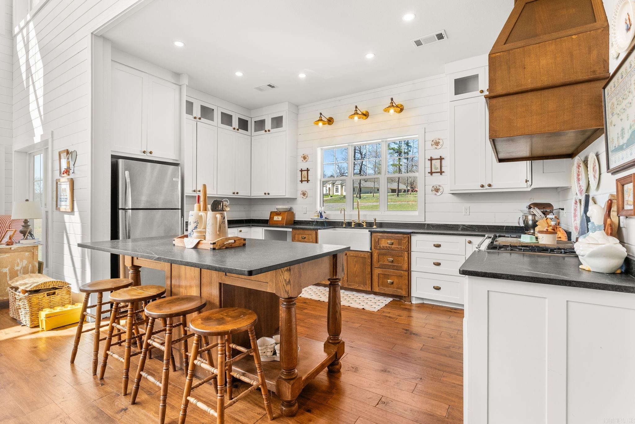 188 Goshen Valley  Mayflower, AR