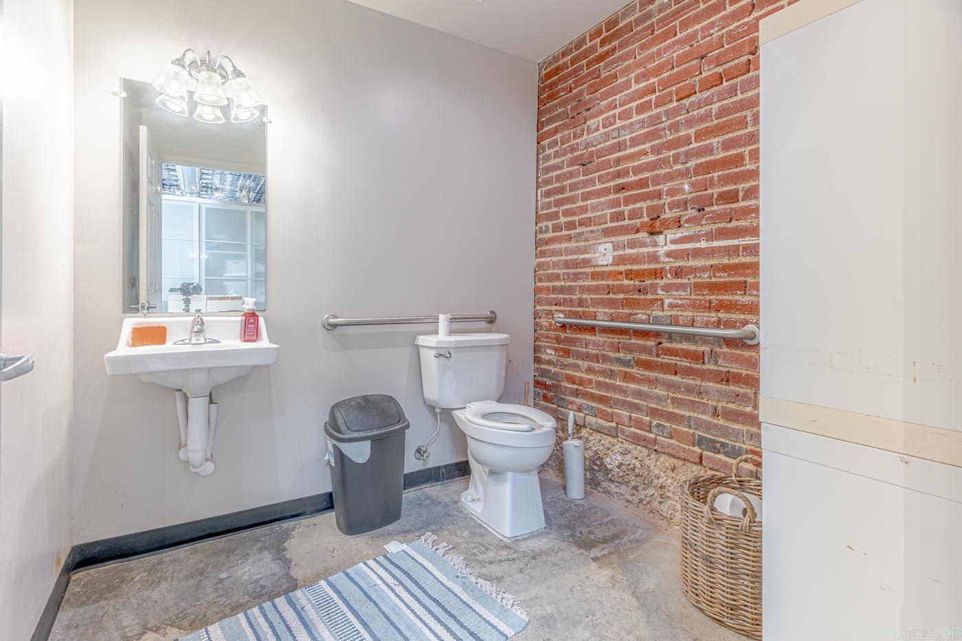 240 Union  Jonesboro, AR