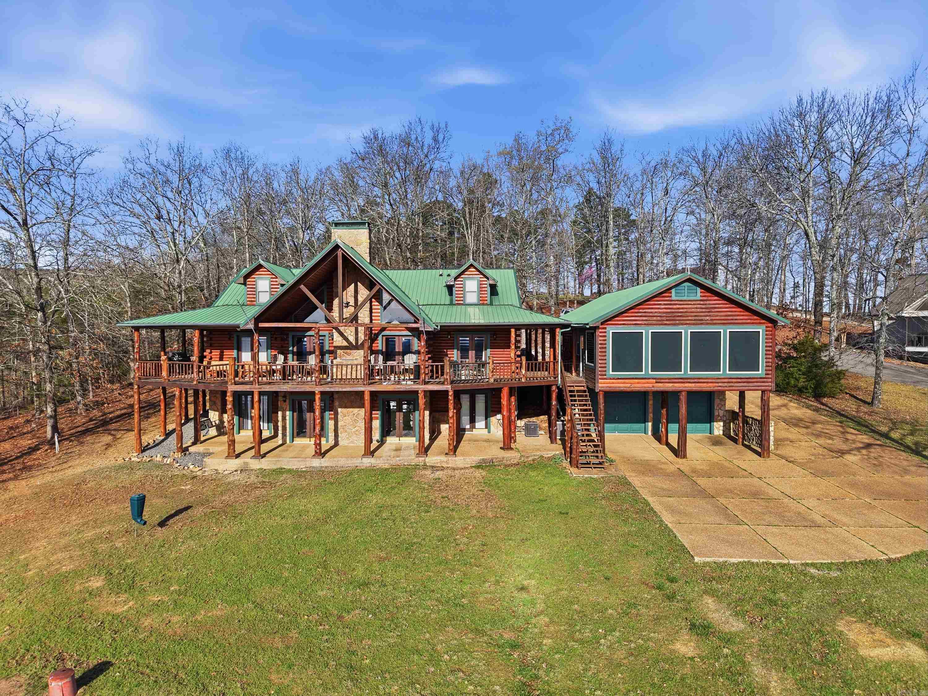 780 Watersedge Dr.  Edgemont, AR