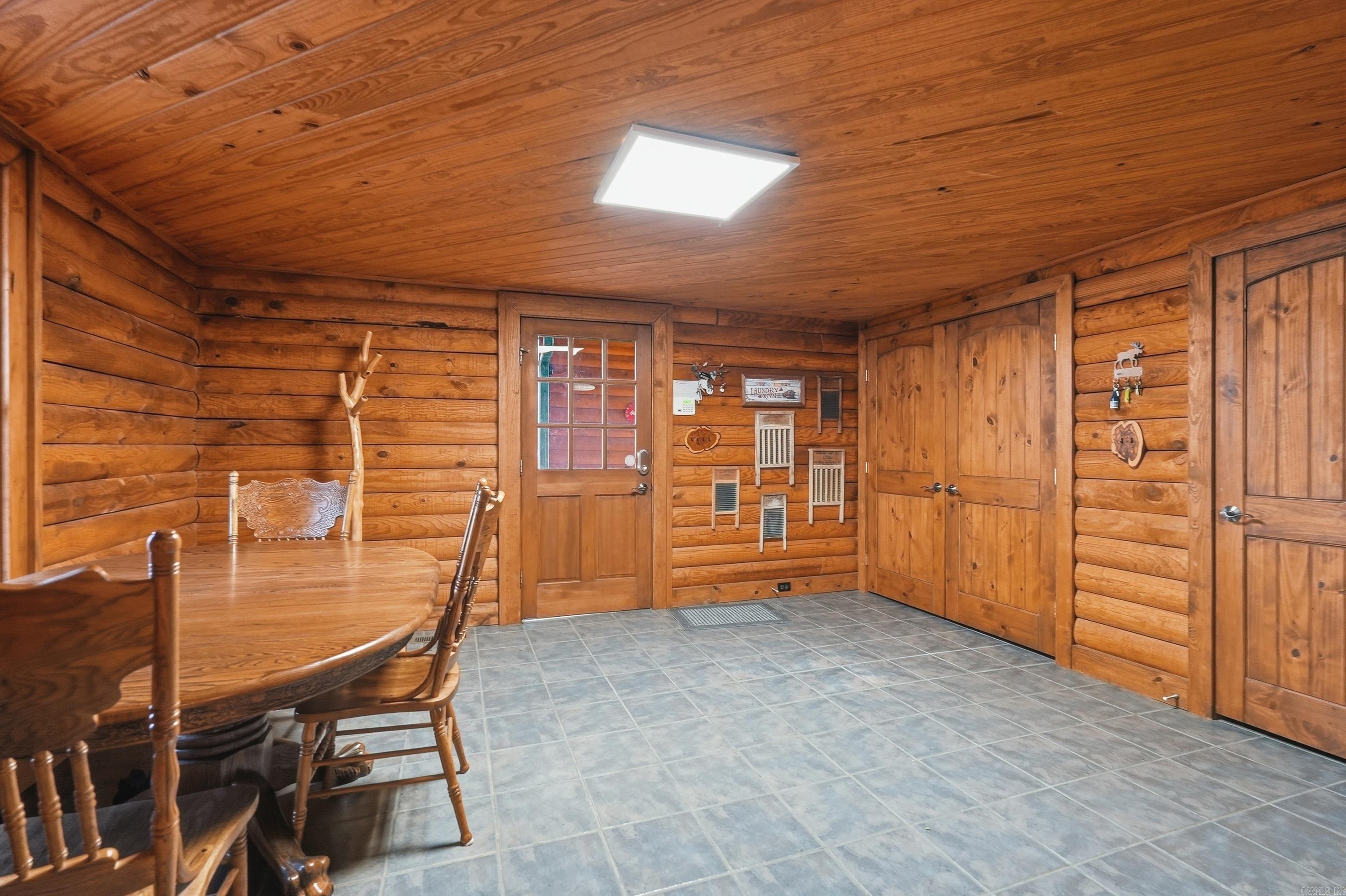 780 Watersedge Dr.  Edgemont, AR