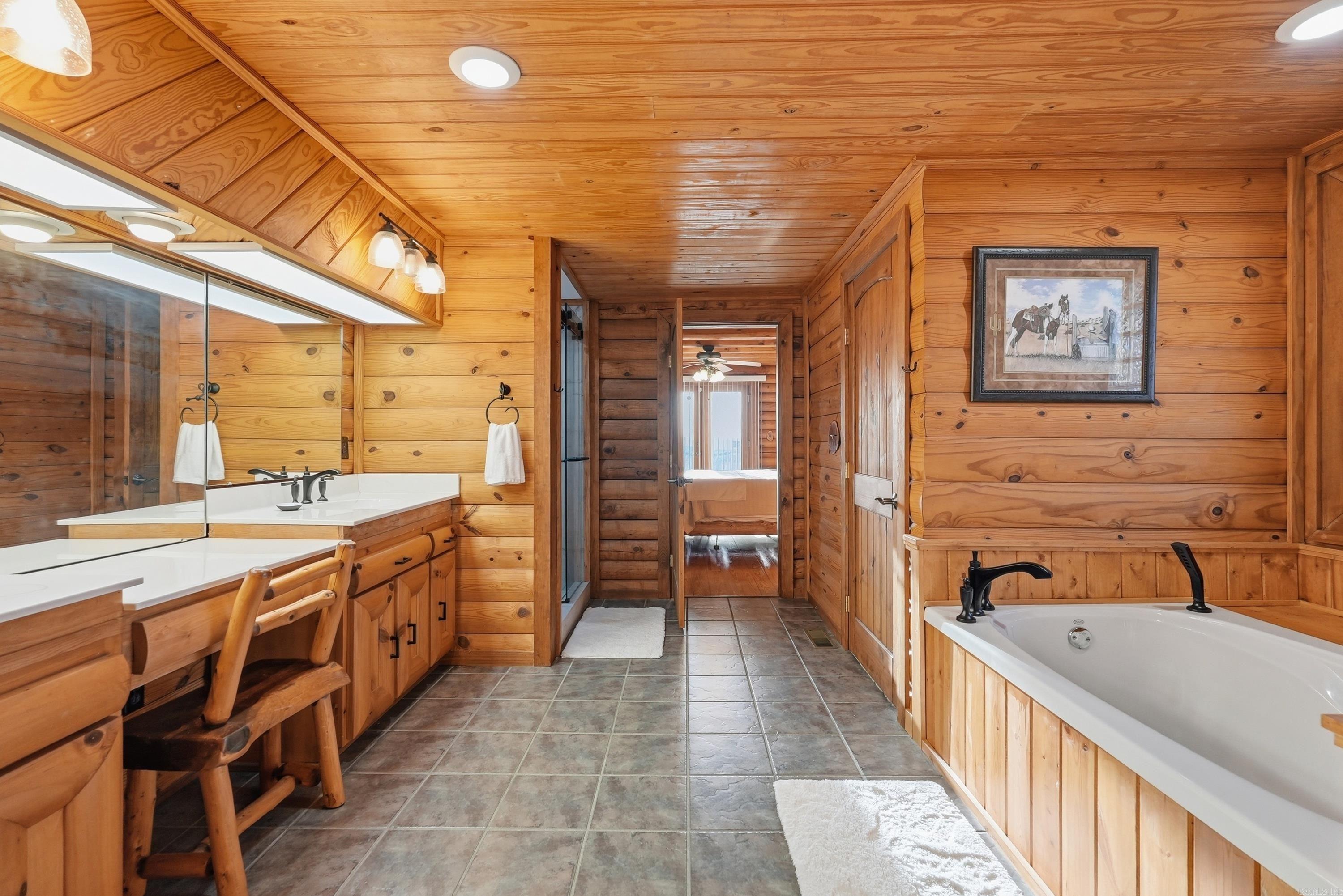 780 Watersedge Dr.  Edgemont, AR