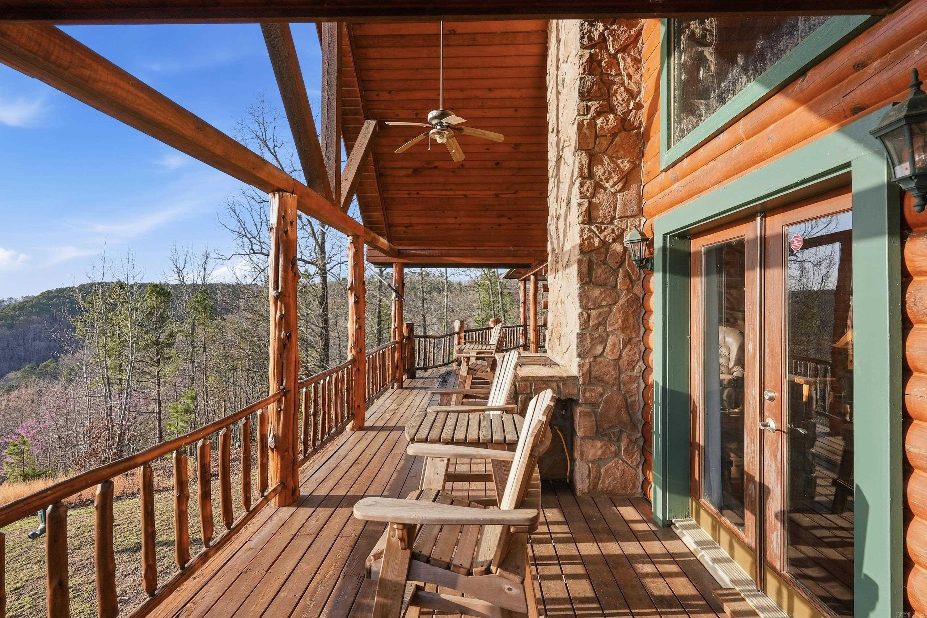 780 Watersedge Dr.  Edgemont, AR