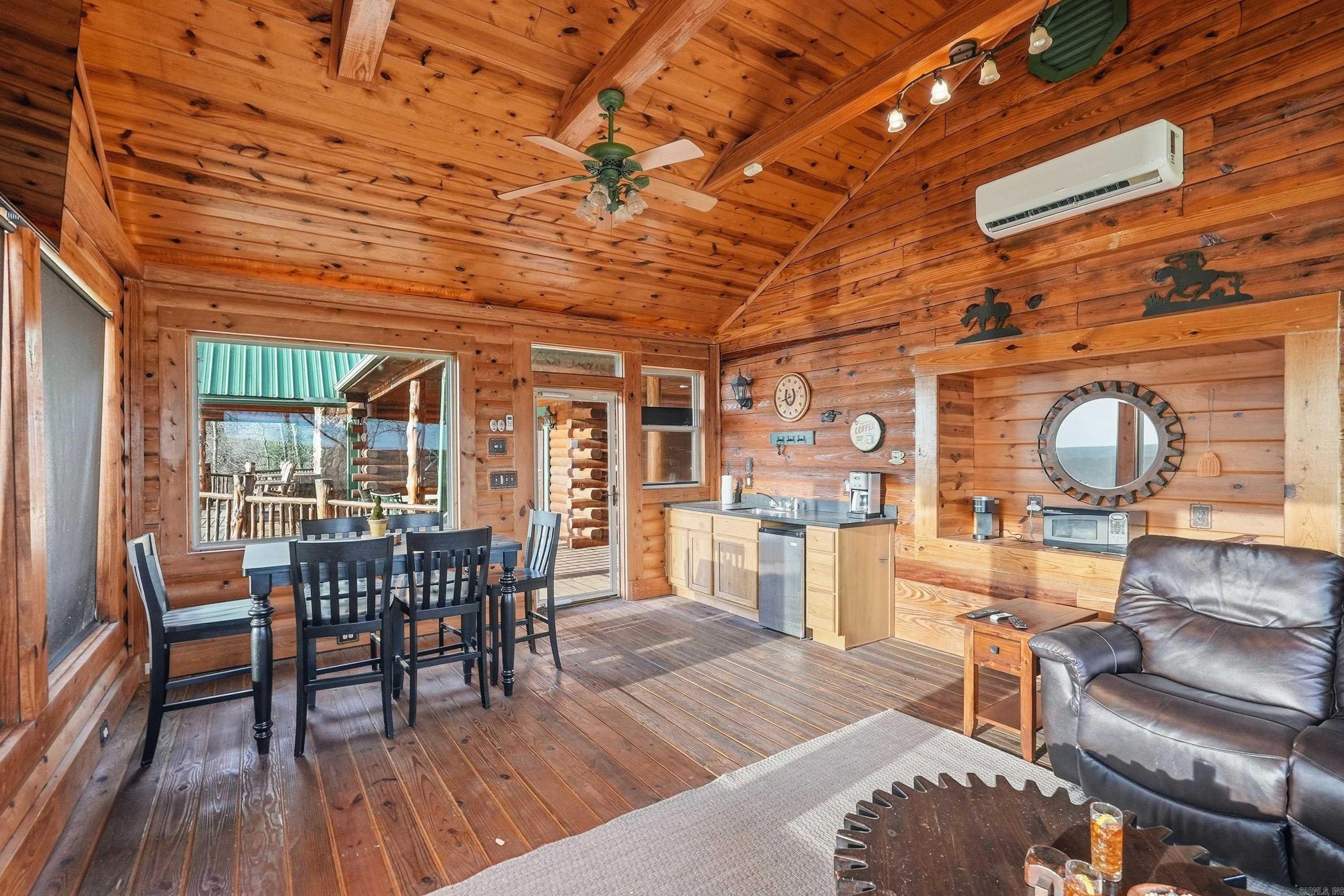 780 Watersedge Dr.  Edgemont, AR