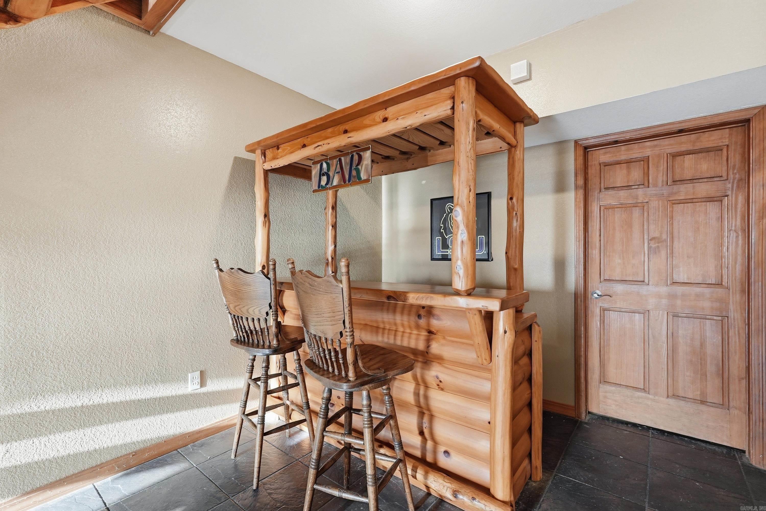 780 Watersedge Dr.  Edgemont, AR