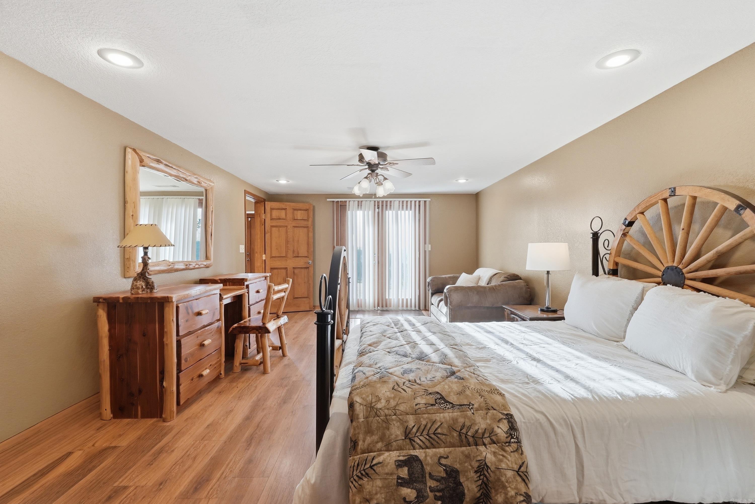 780 Watersedge Dr.  Edgemont, AR