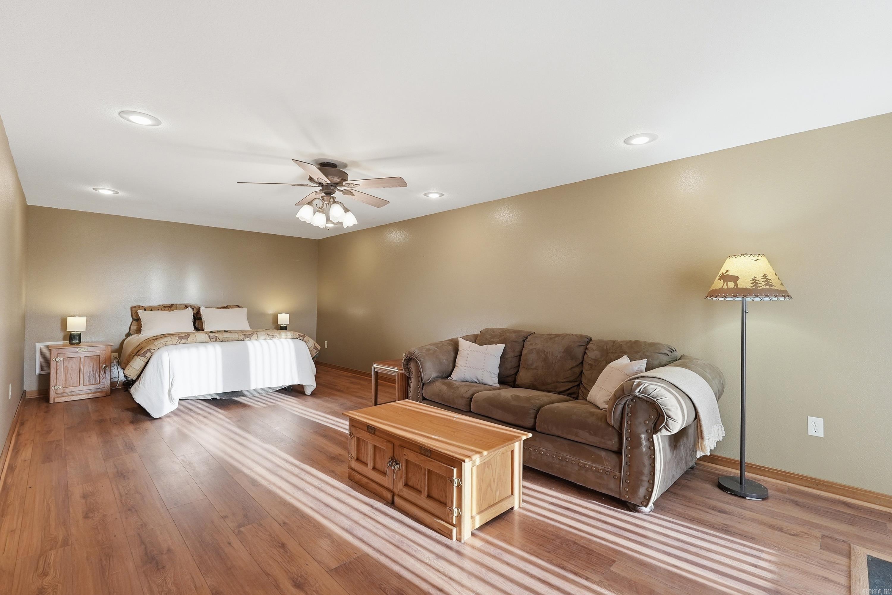 780 Watersedge Dr.  Edgemont, AR