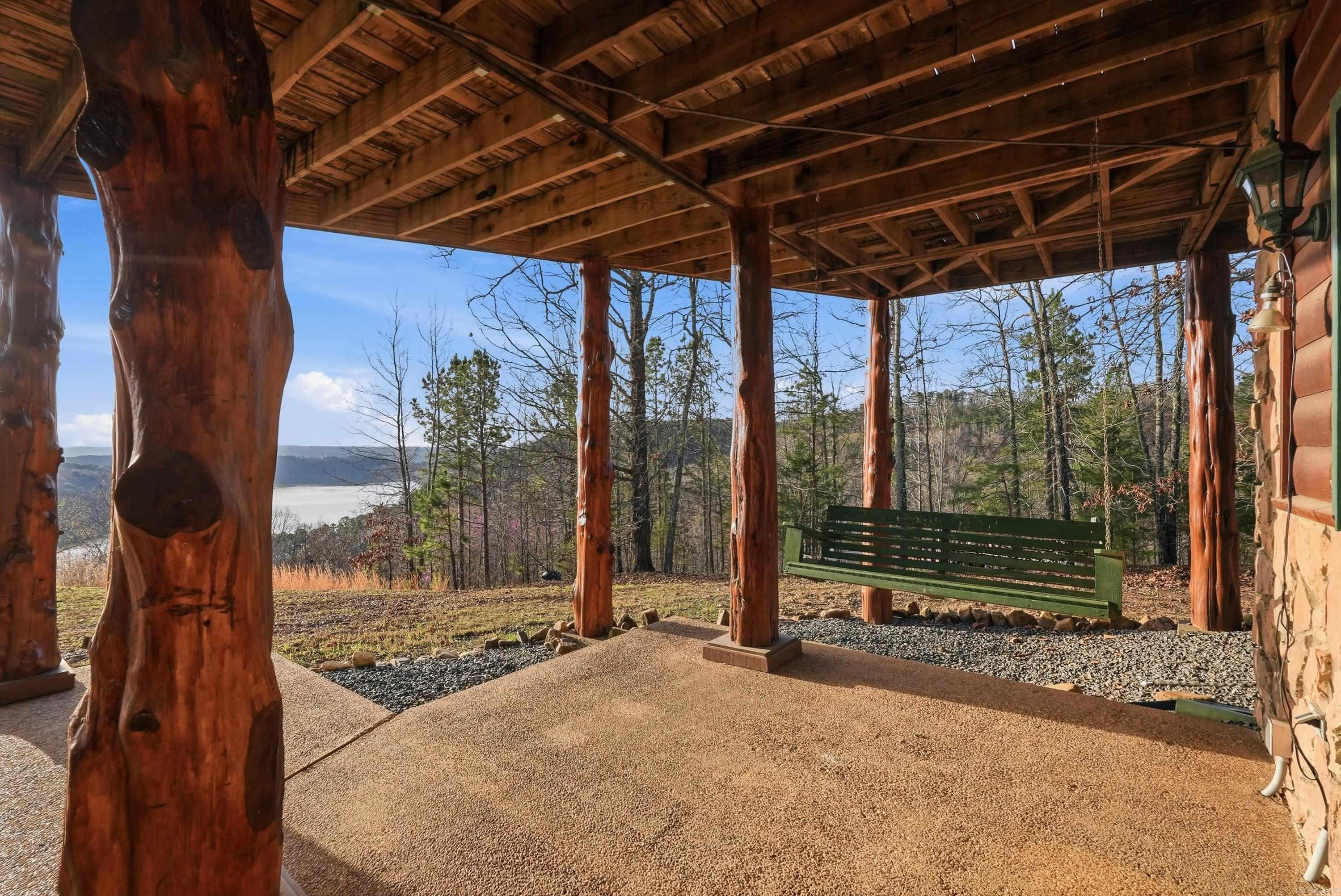 780 Watersedge Dr.  Edgemont, AR