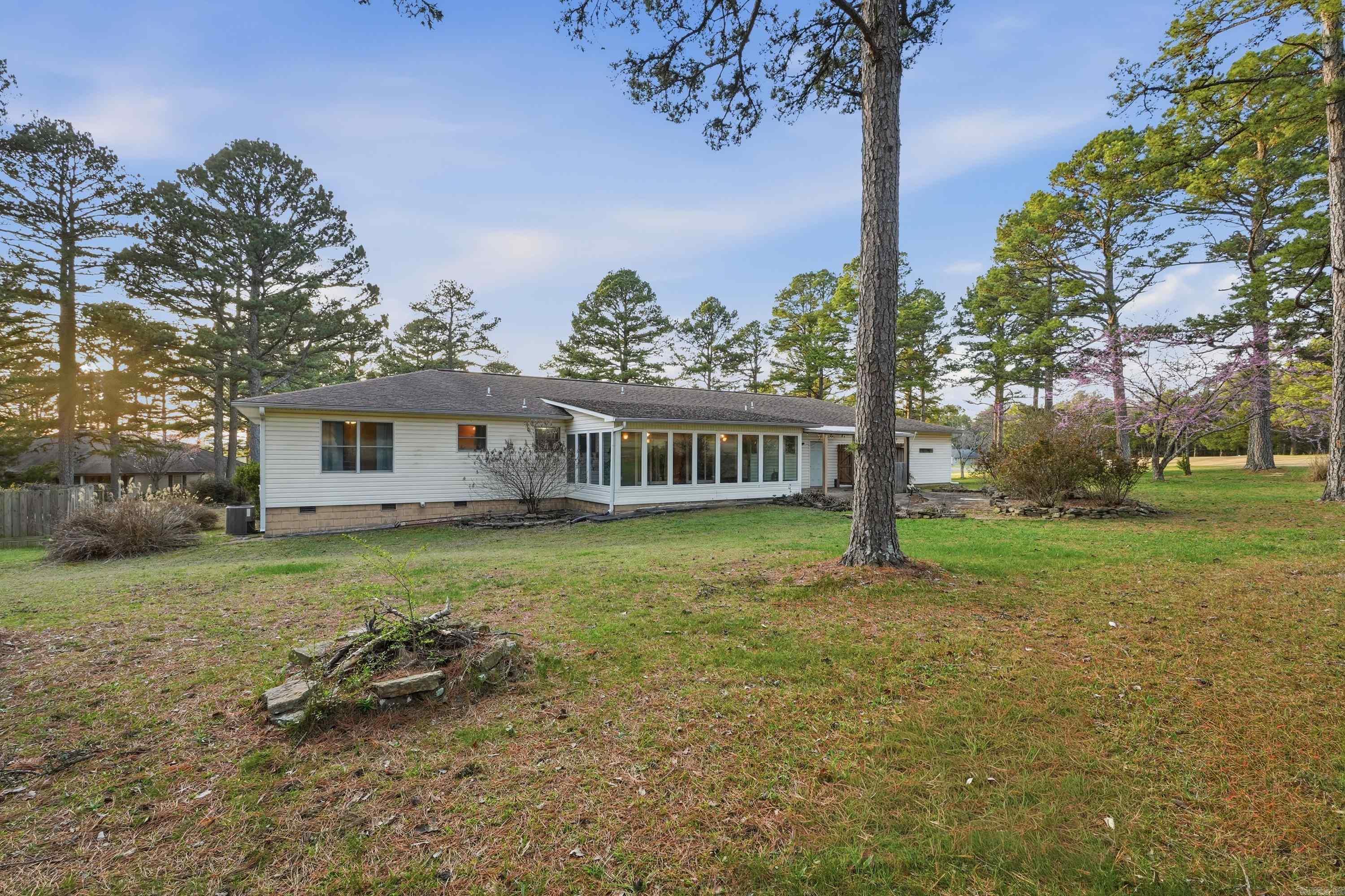 119 Mountain Ranch  Fairfield Bay, AR