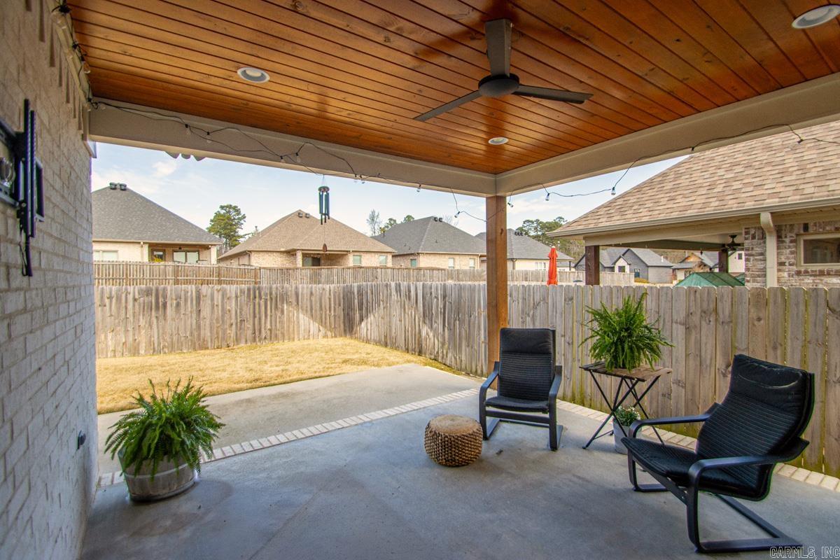 8 Short Leaf Lane Little Rock, AR 72223