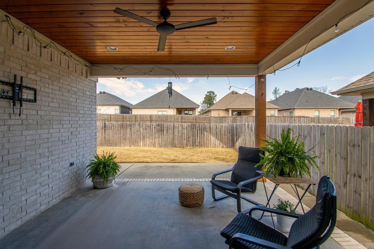 8 Short Leaf Lane Little Rock, AR 72223