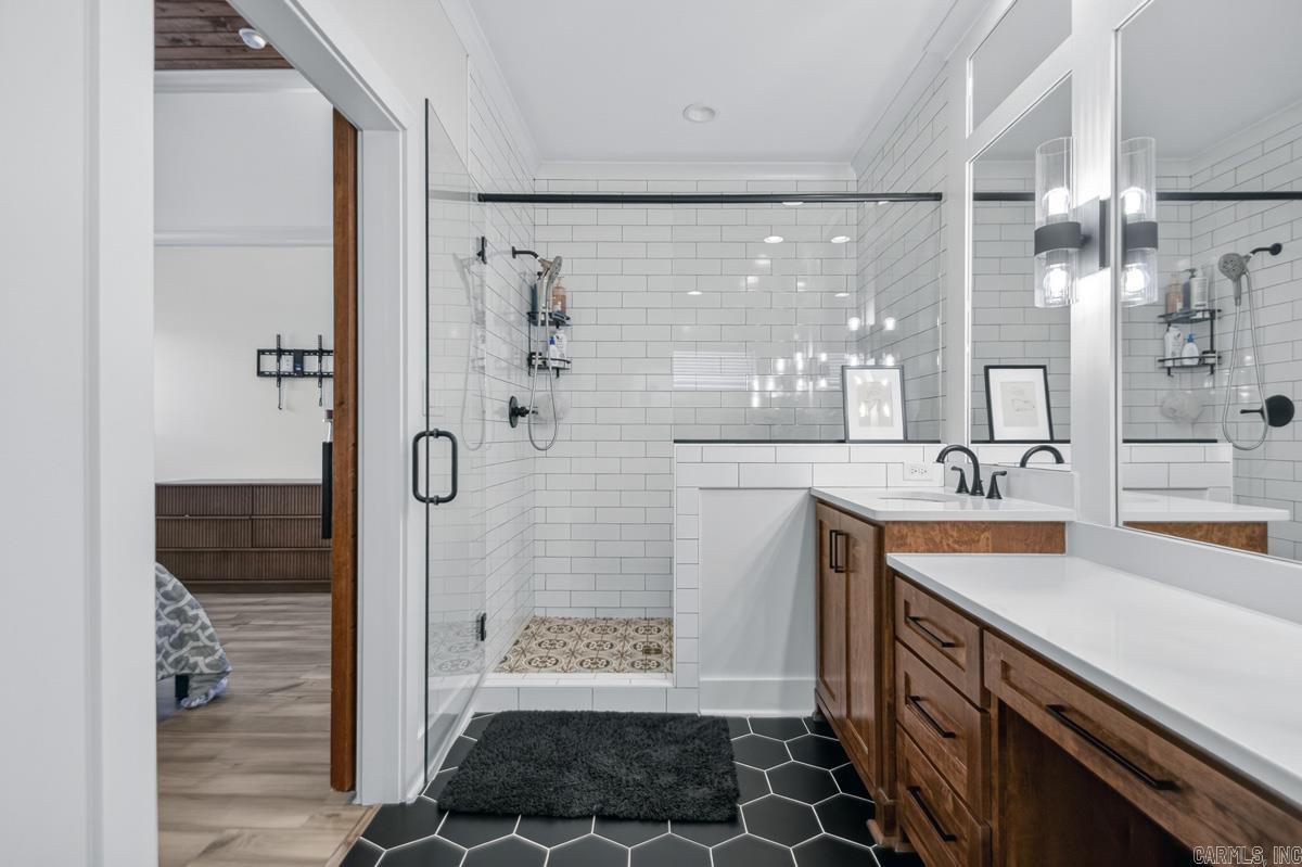 8 Short Leaf Lane Little Rock, AR 72223