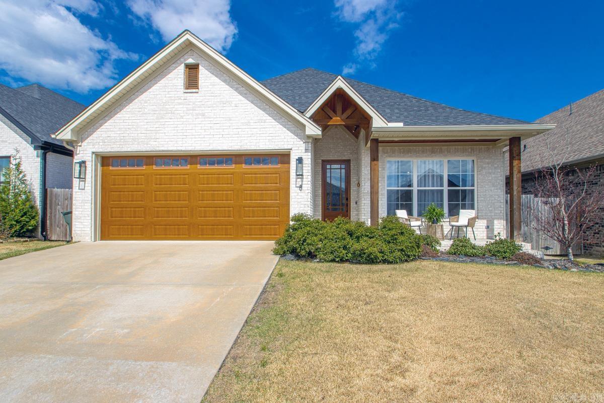 8 Short Leaf Lane Little Rock, AR 72223