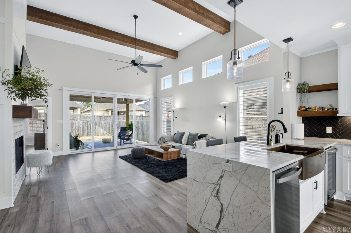 8 Short Leaf Lane Little Rock, AR 72223