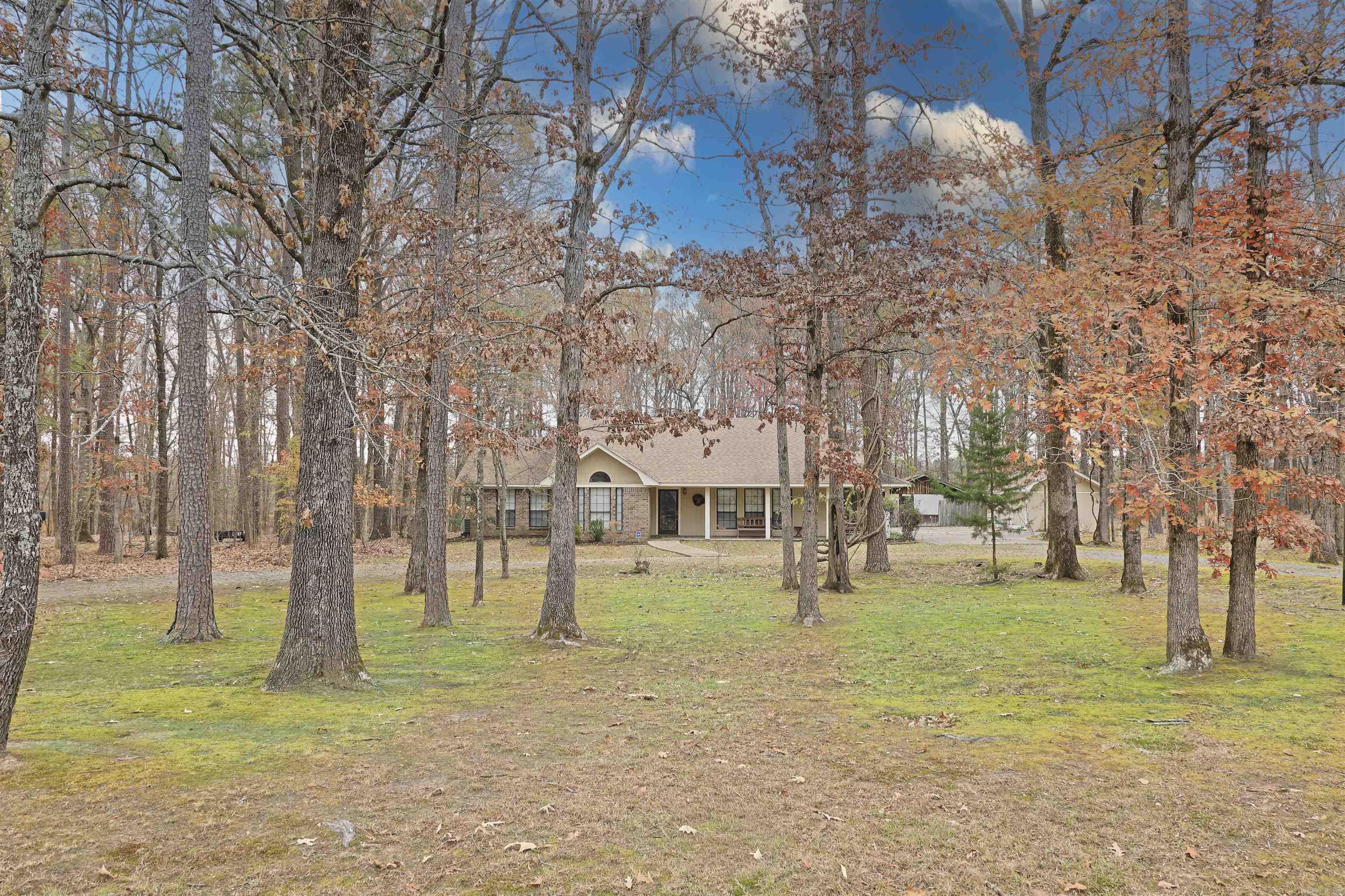 6701 Country  Pine Bluff, AR