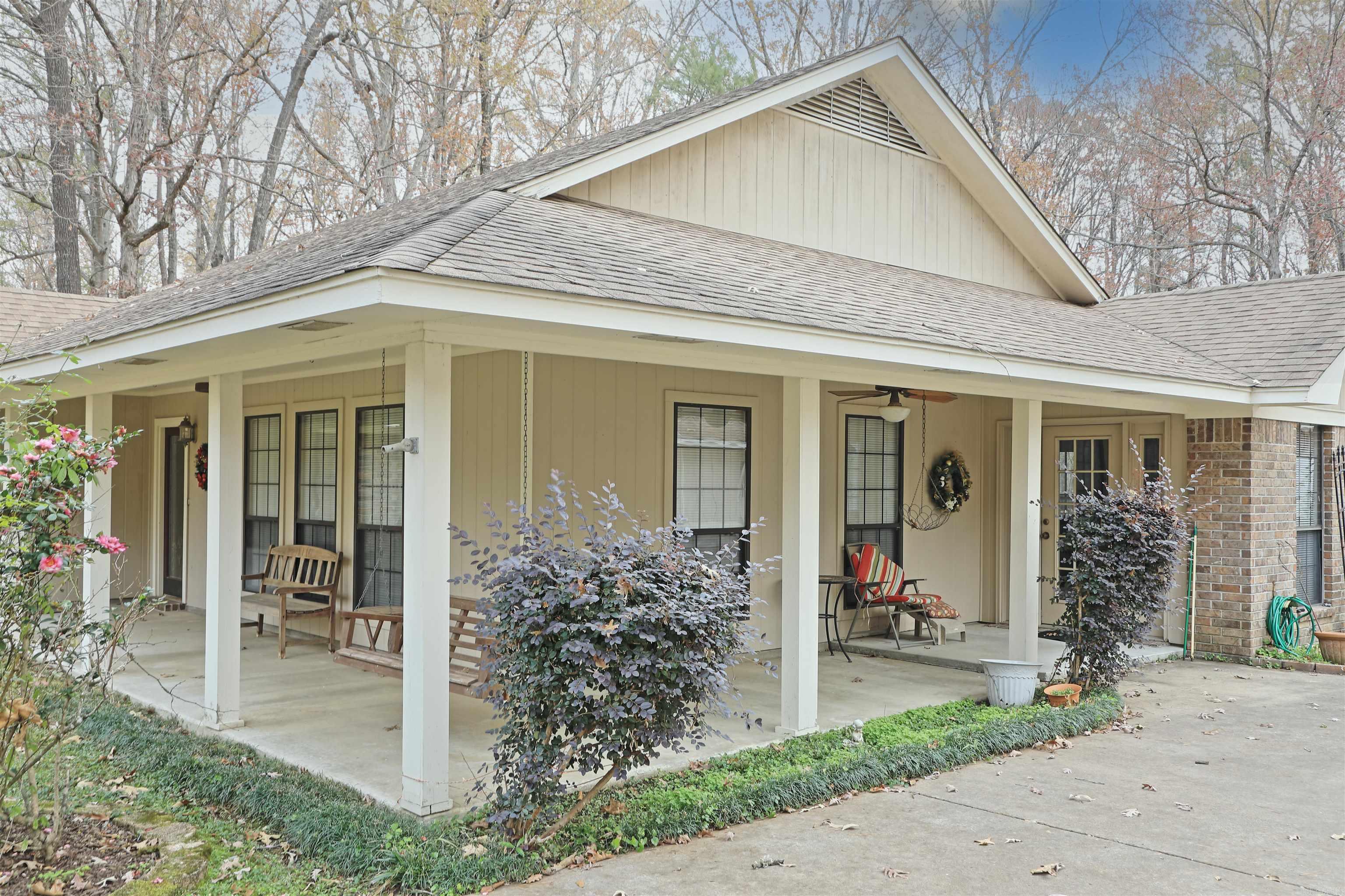 6701 Country  Pine Bluff, AR