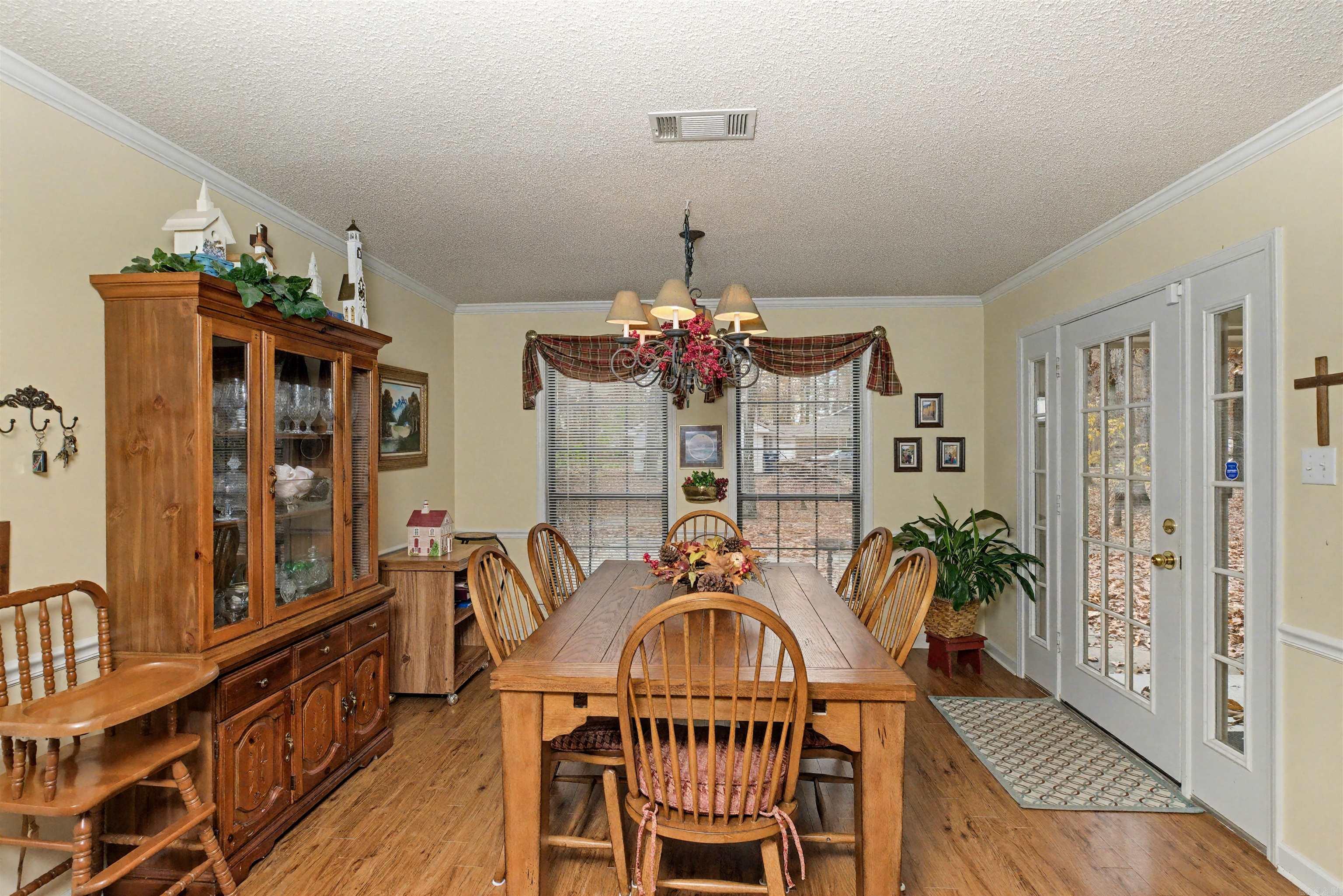 6701 Country  Pine Bluff, AR