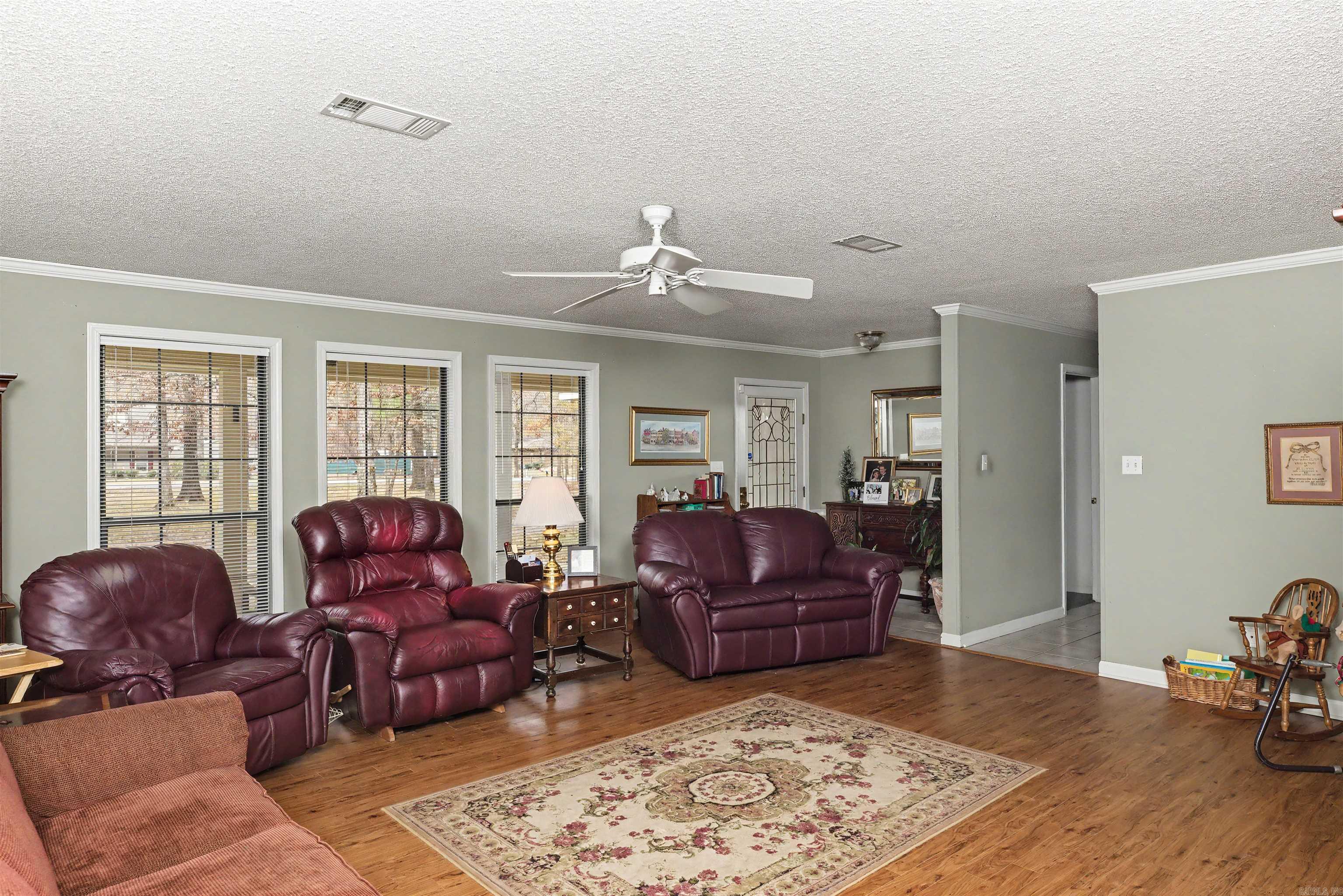 6701 Country  Pine Bluff, AR