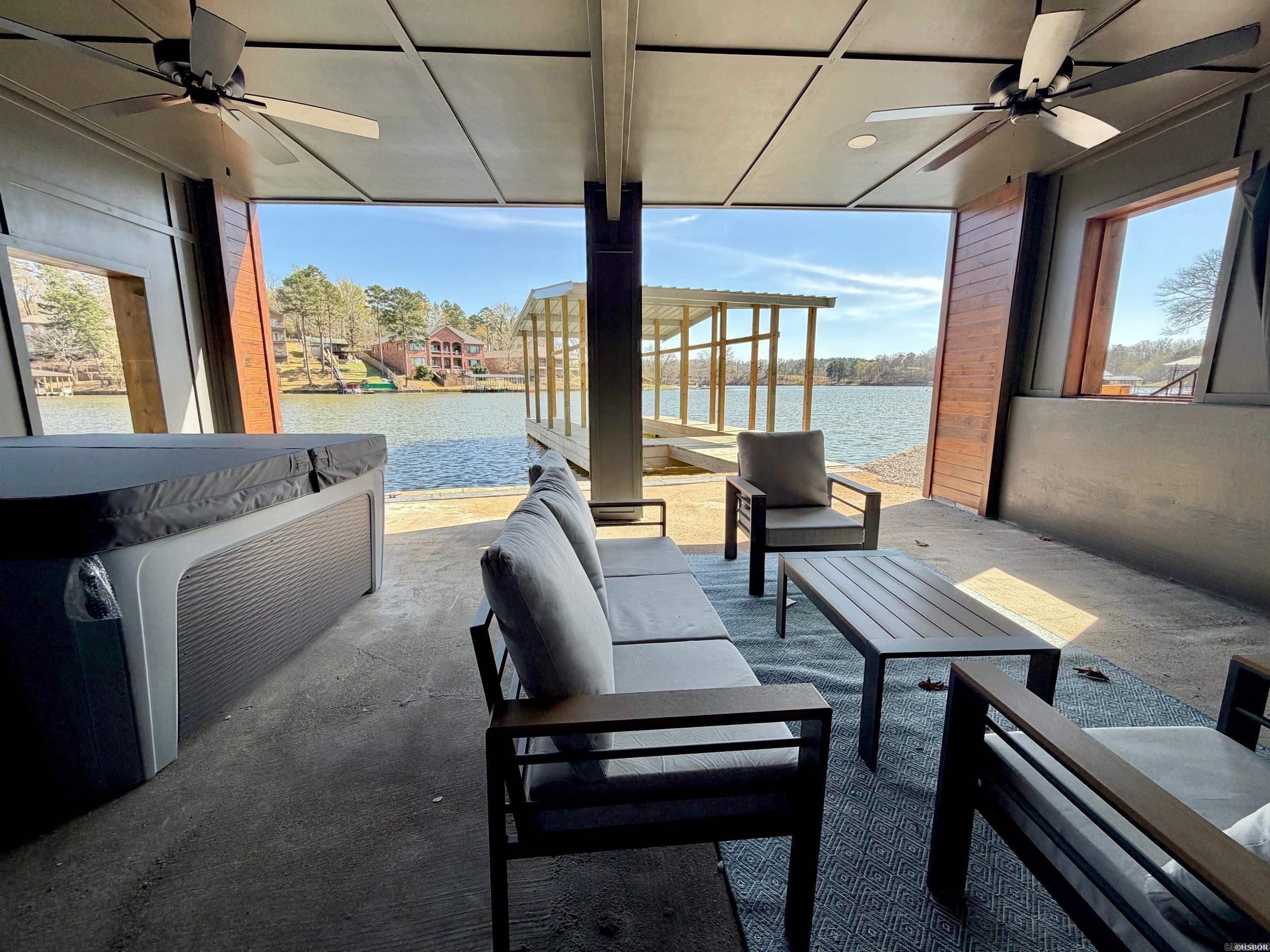 186 Riverside  Hot Springs, AR