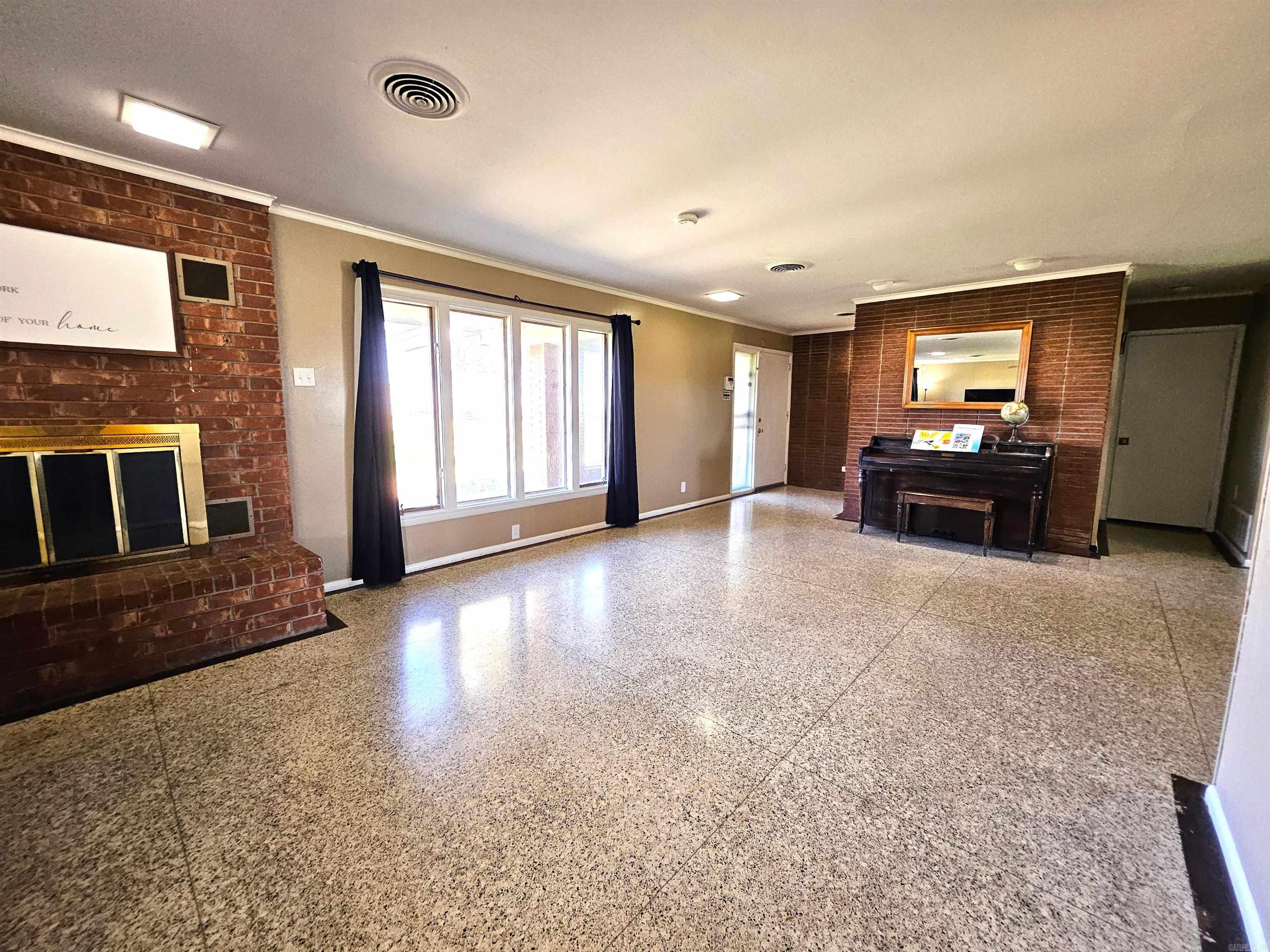 531 Henderson  Coy, AR