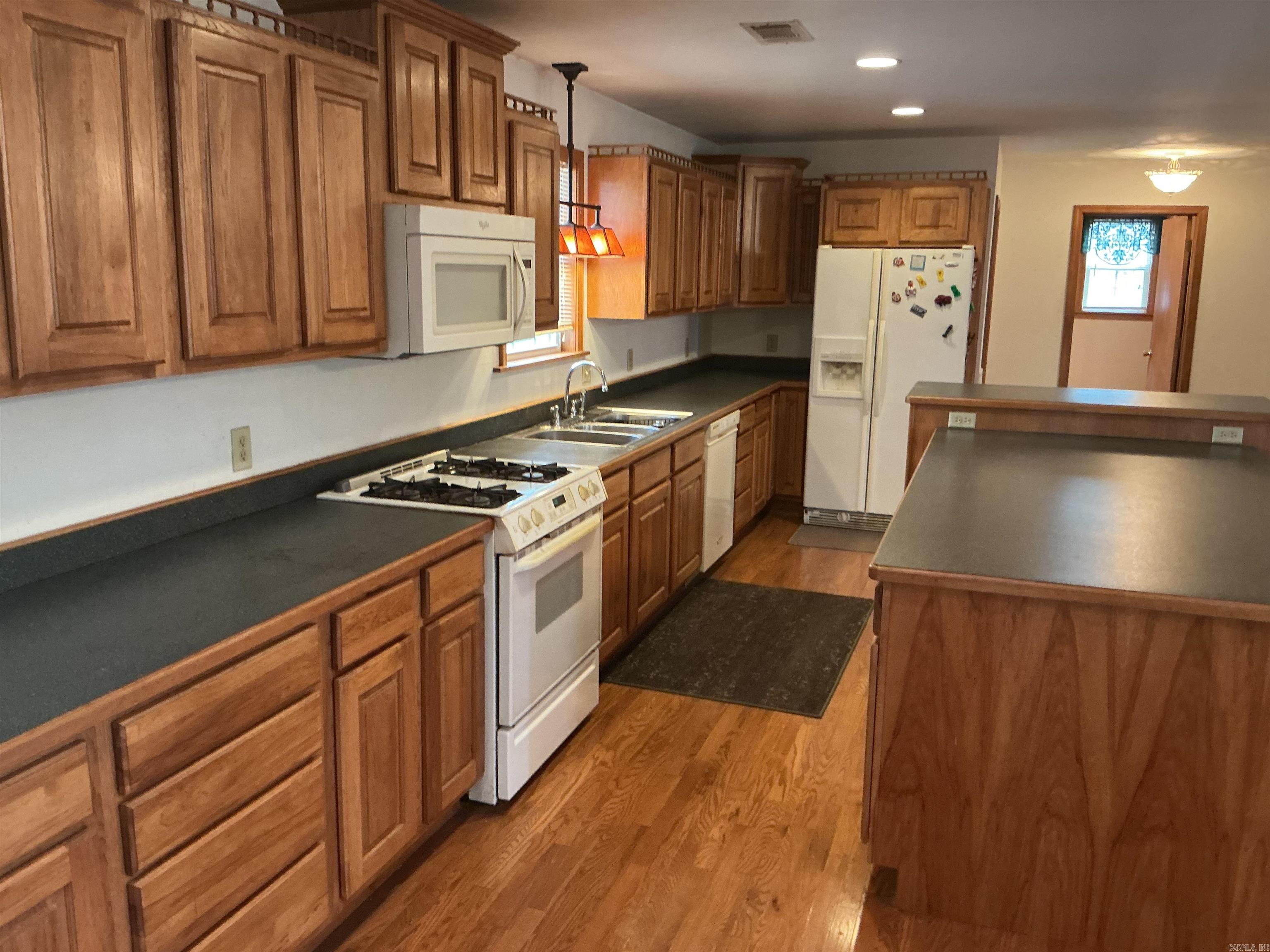 3716 & 3722 Silica Heights Road  Benton, AR