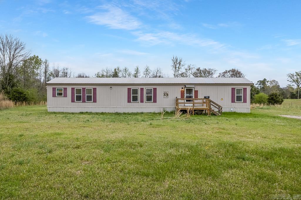 6136 N Highway 29 Highway Blevins, AR 71825