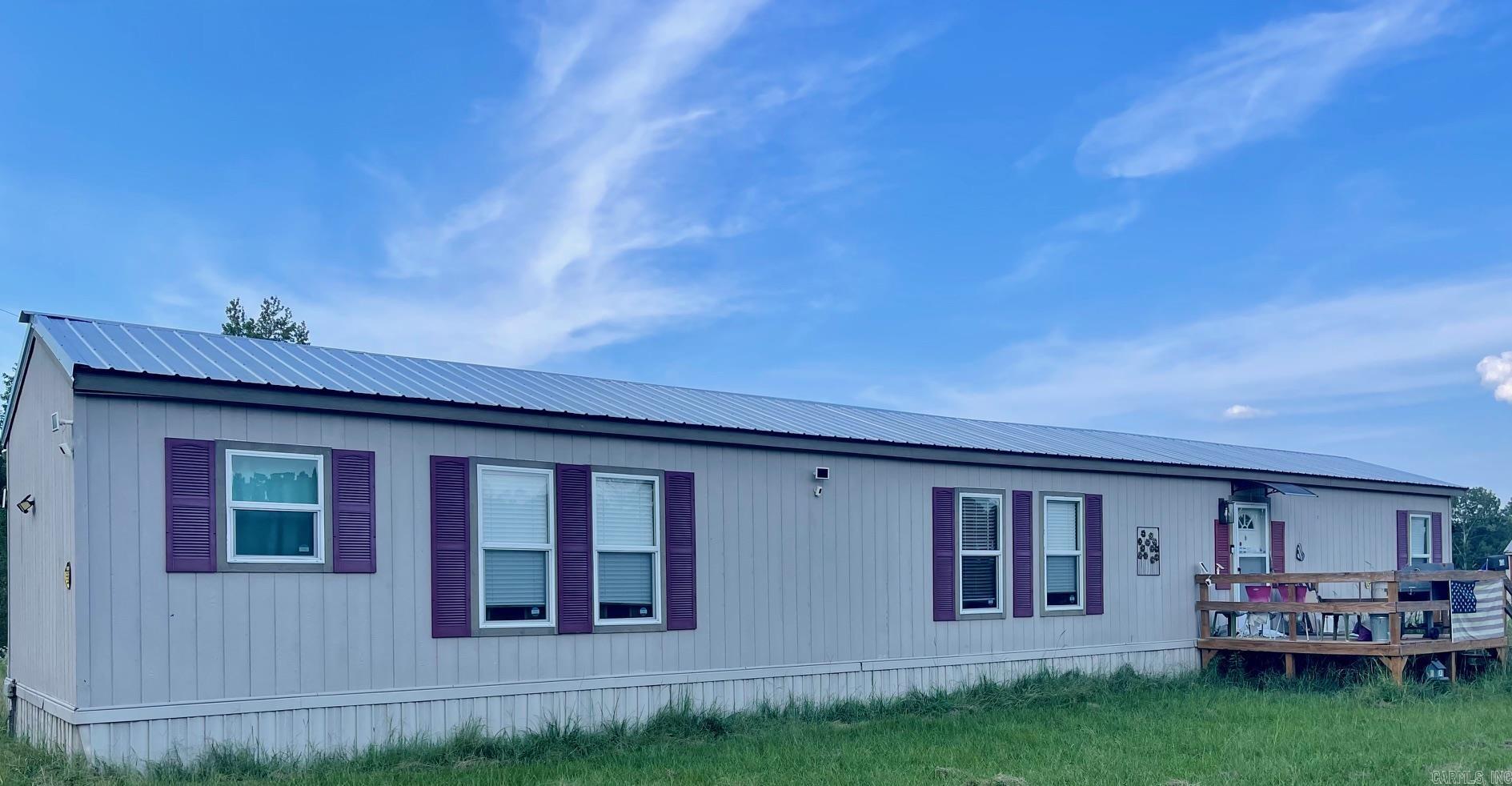 6136 N Highway 29  Blevins, AR