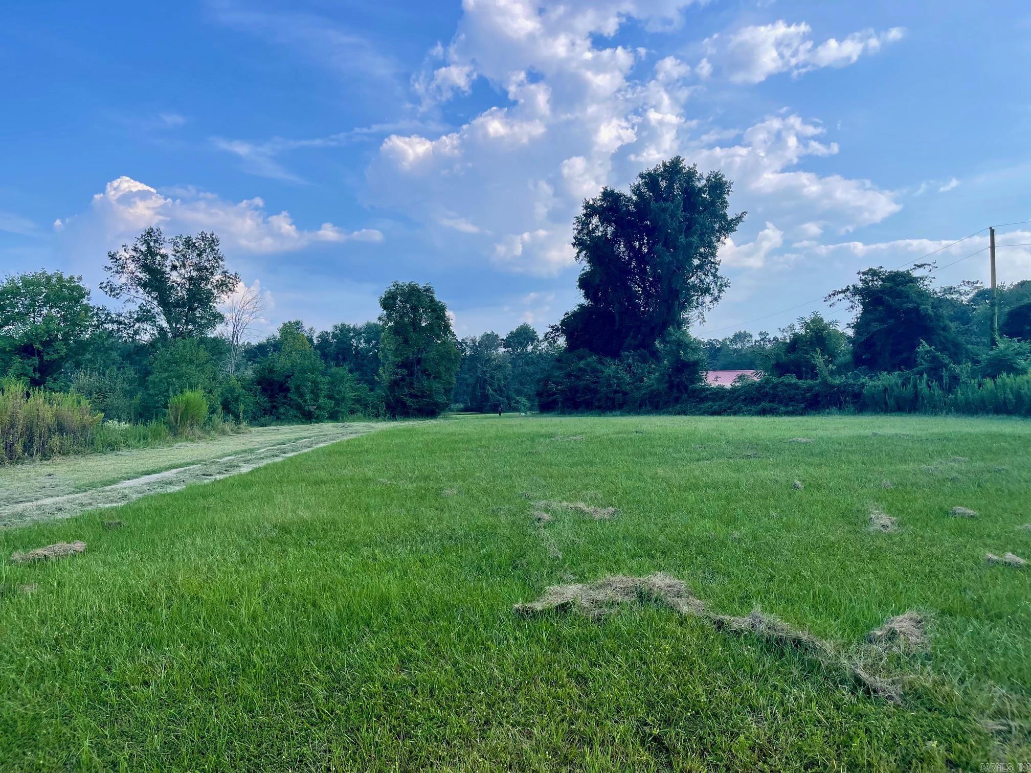 6136 N Highway 29  Blevins, AR