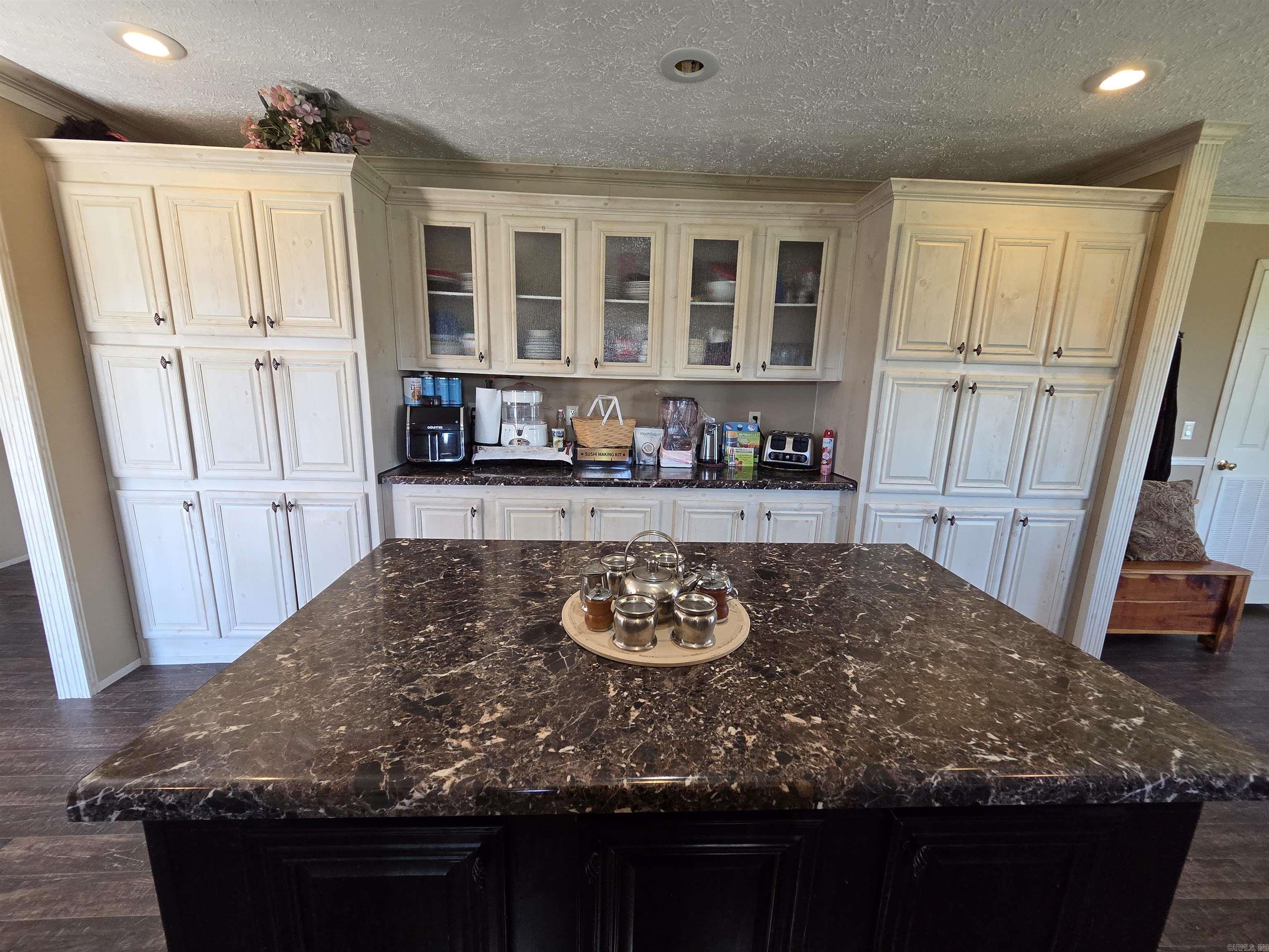 2102 Lake Shore  Mansfield, AR