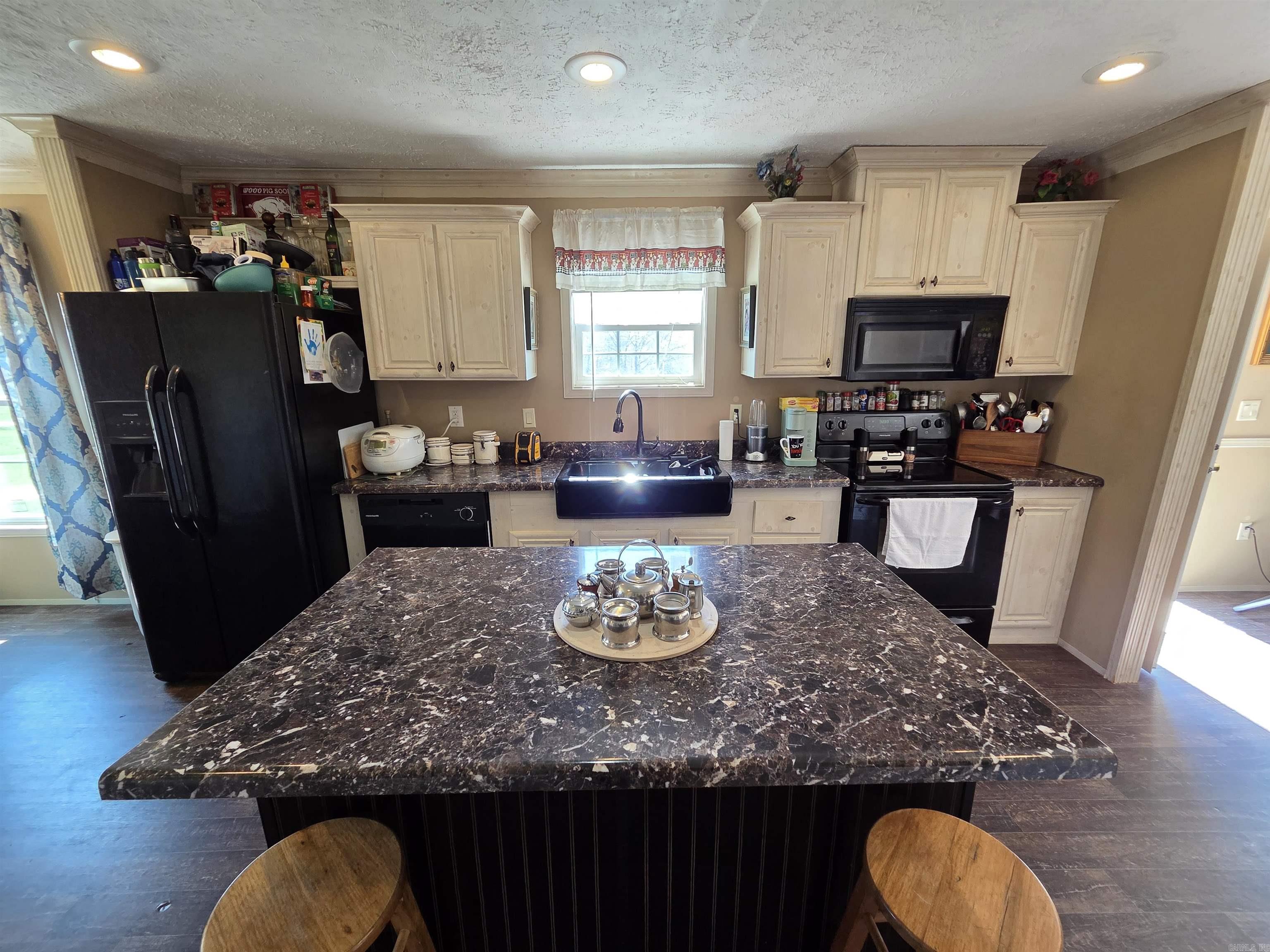 2102 Lake Shore  Mansfield, AR