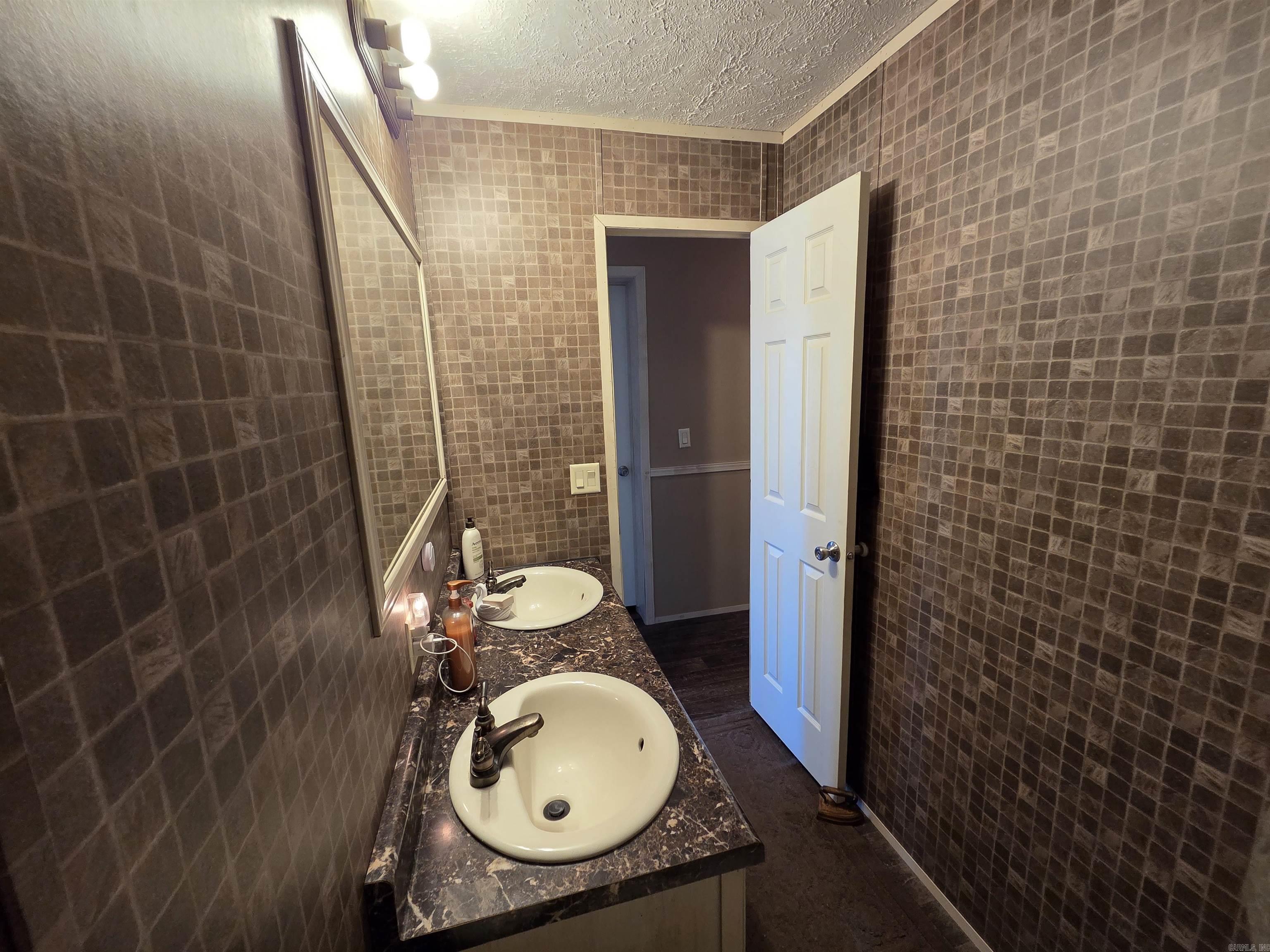 2102 Lake Shore  Mansfield, AR